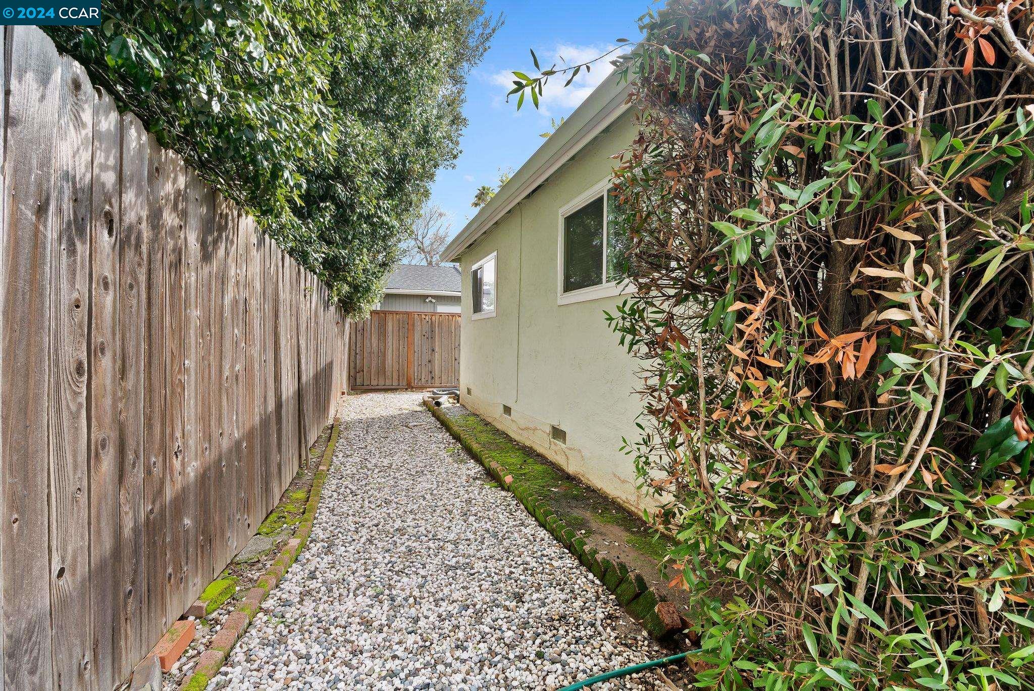 1519 Cherrywood Dr