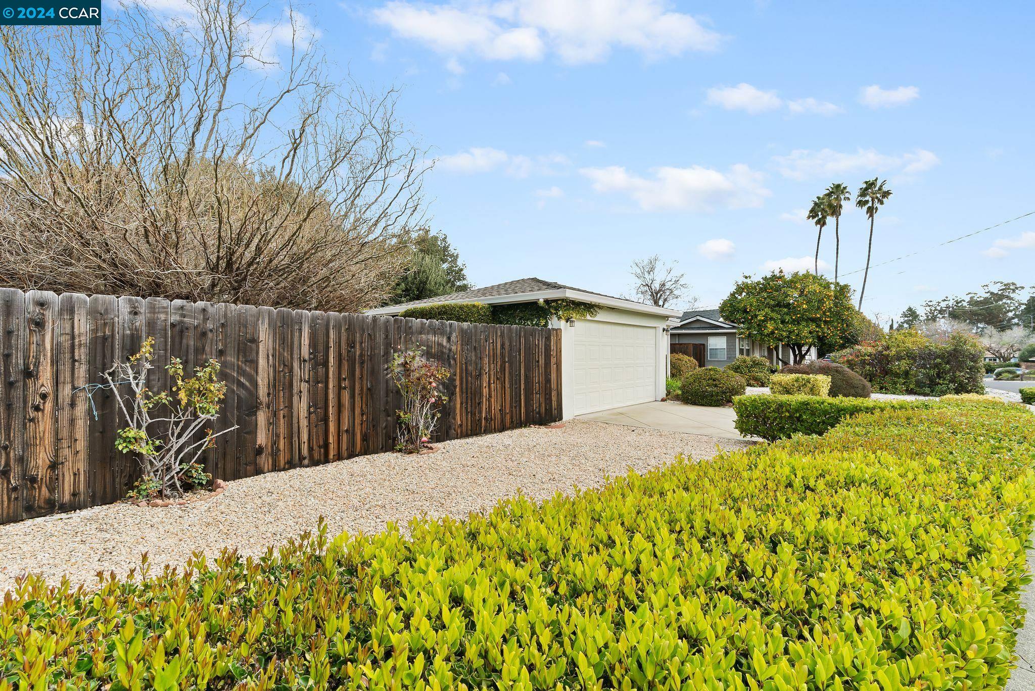 1519 Cherrywood Dr