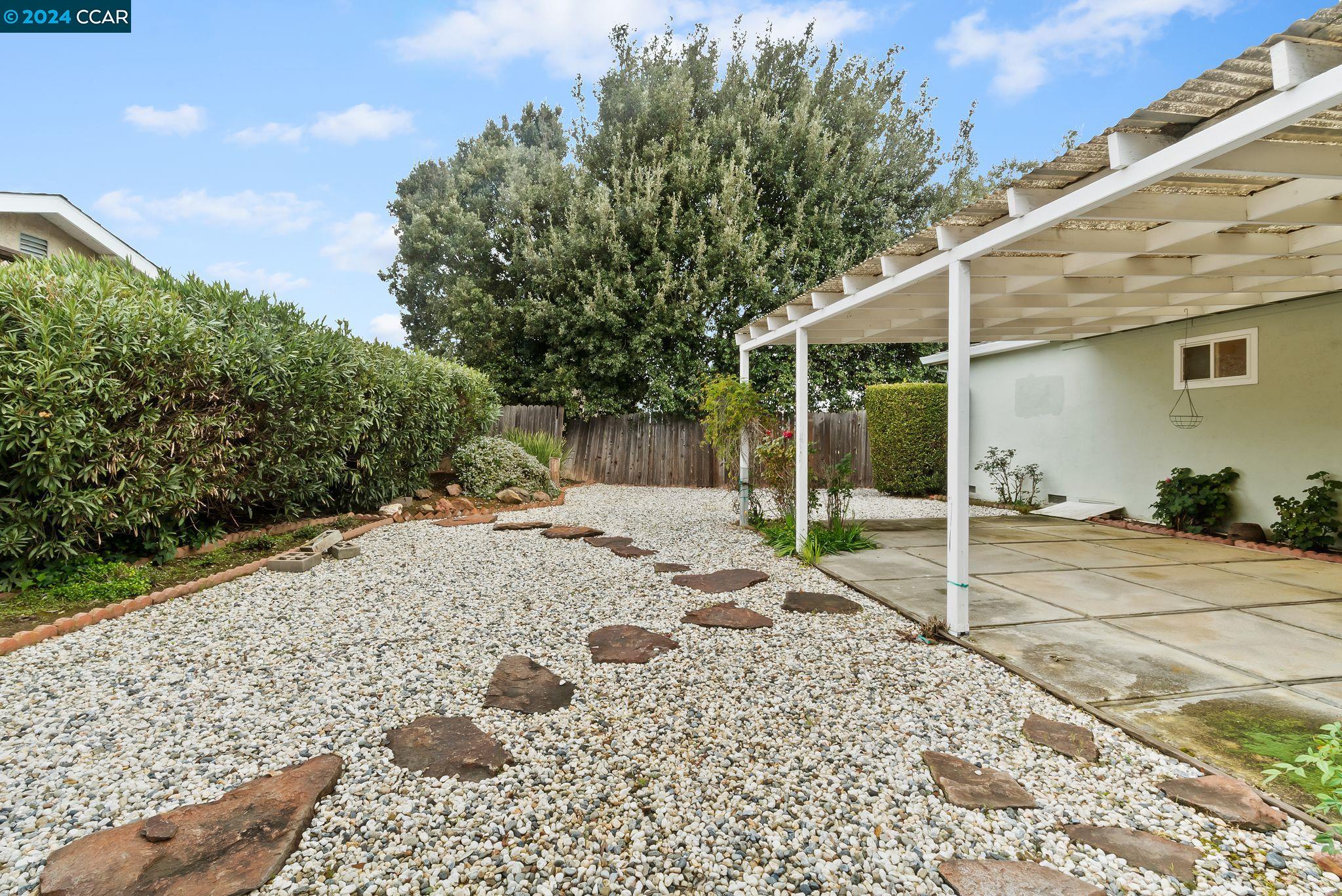 1519 Cherrywood Dr