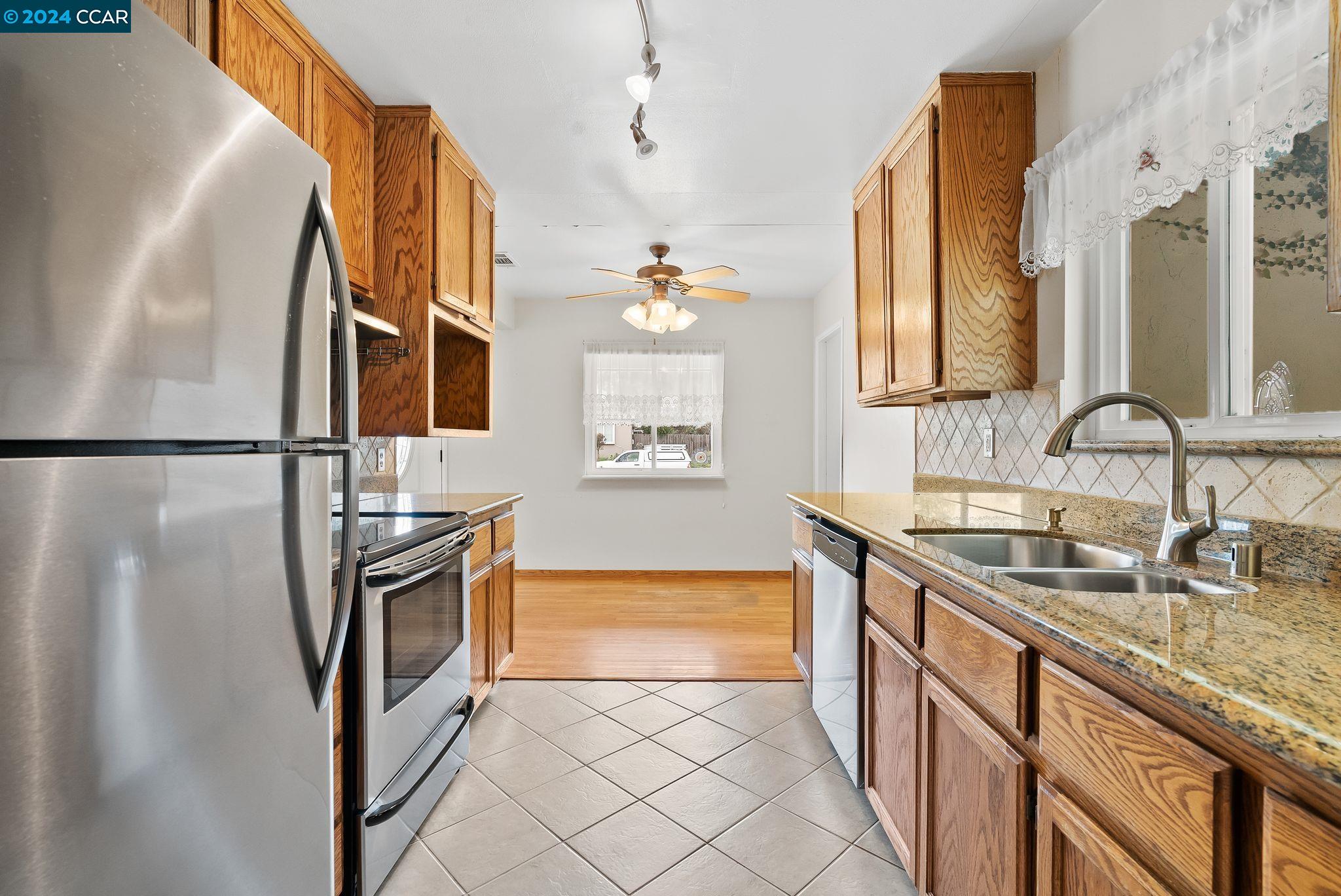 1519 Cherrywood Dr