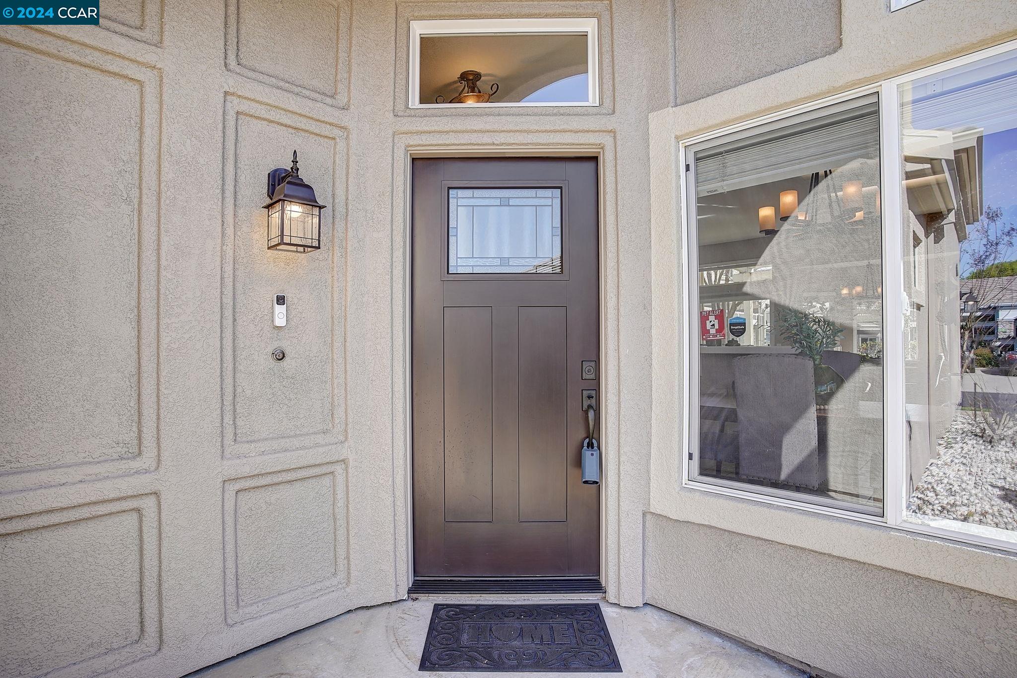 1690 Roxbury Way