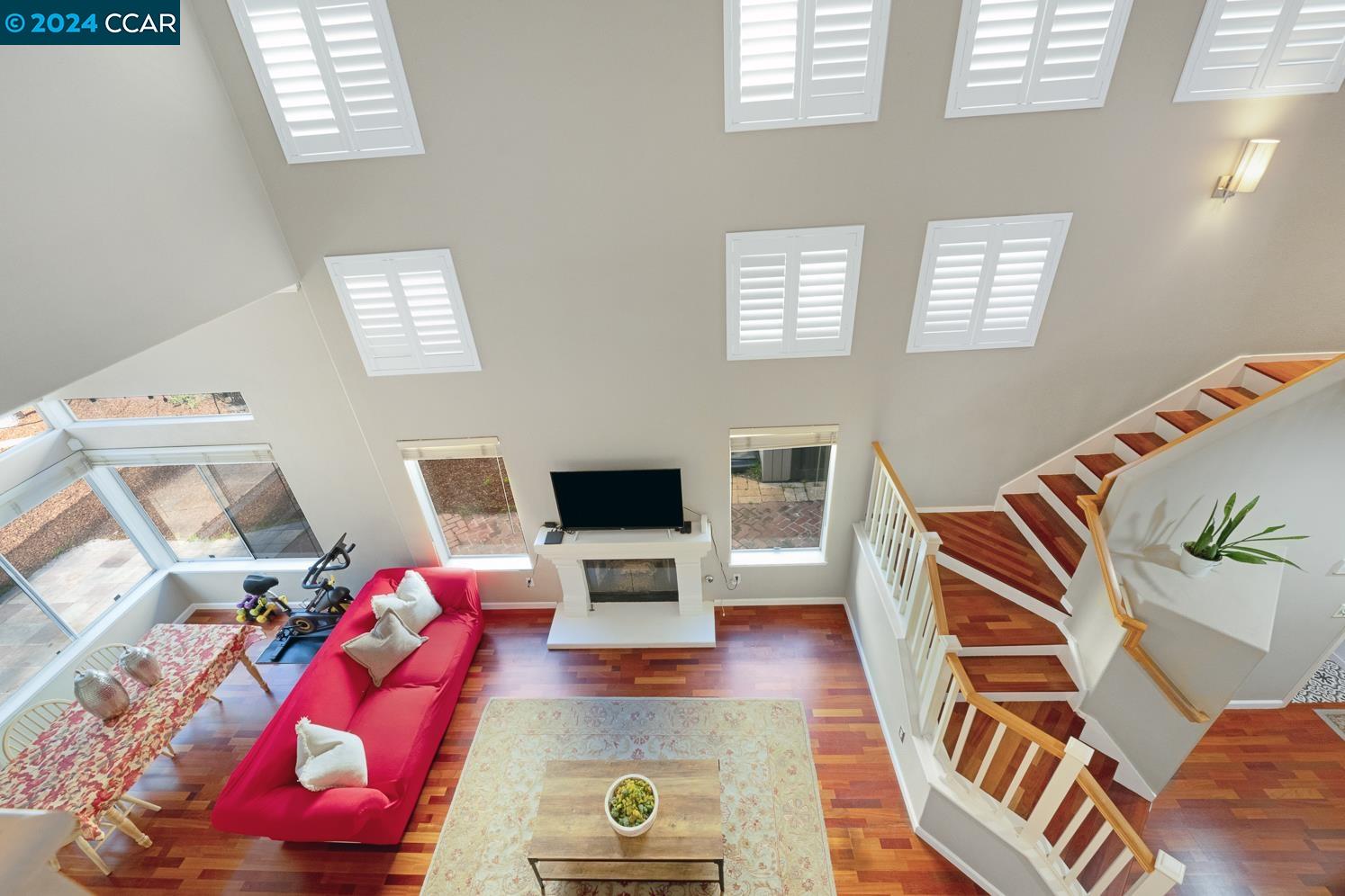 407 Orchard View Ave