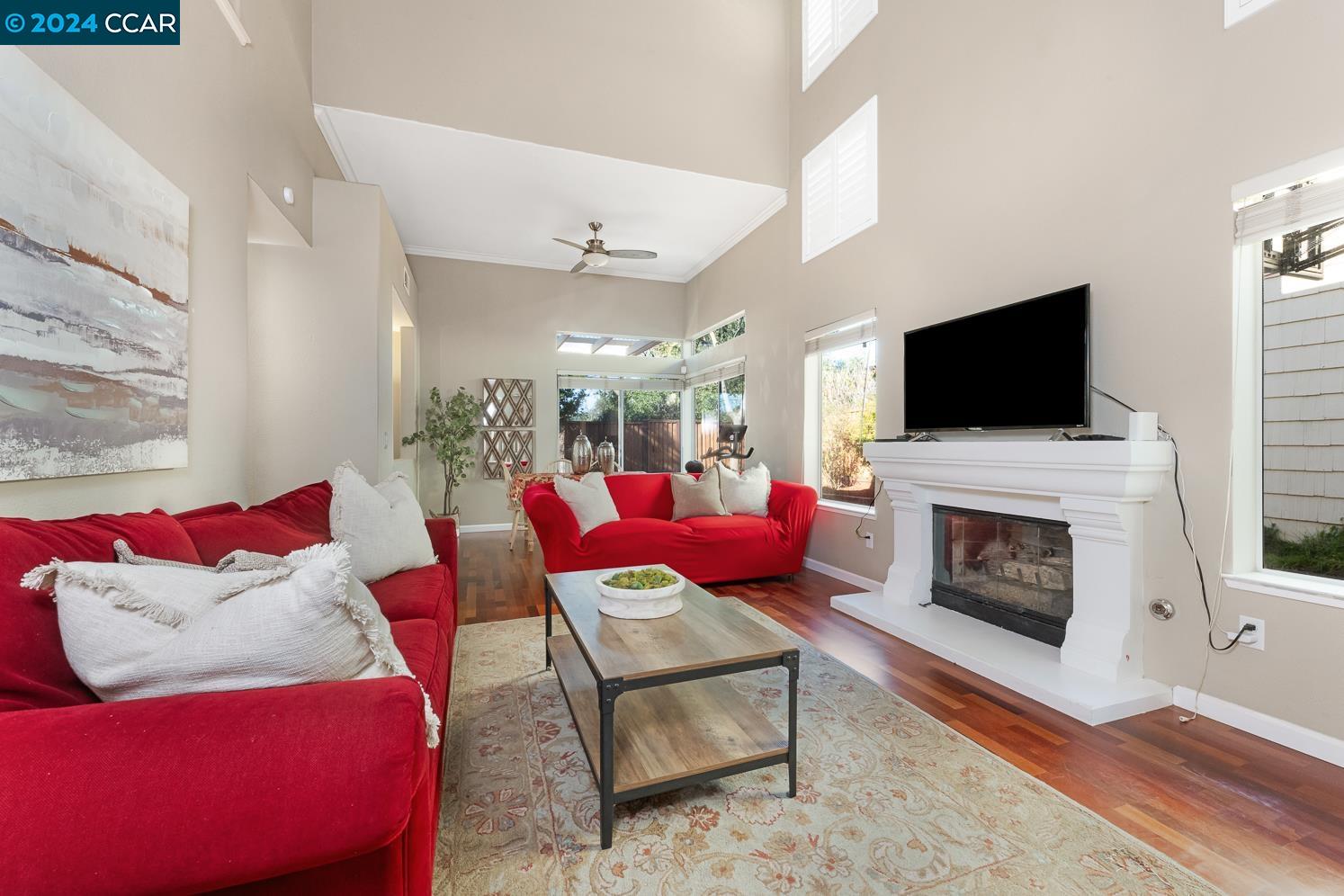 407 Orchard View Ave