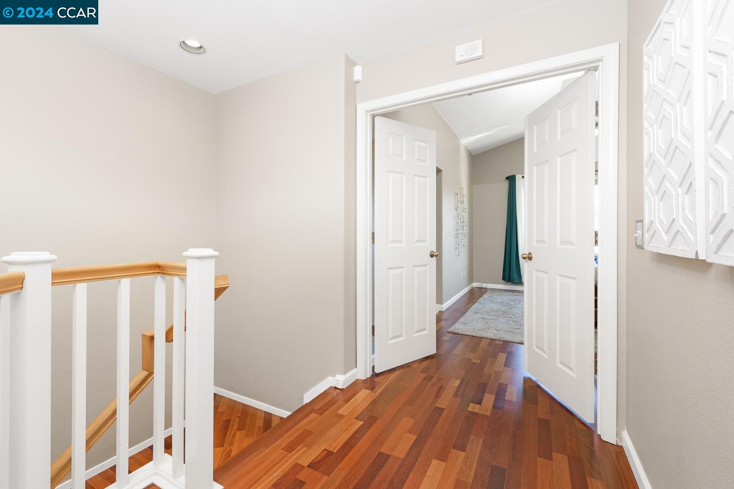 407 Orchard View Ave