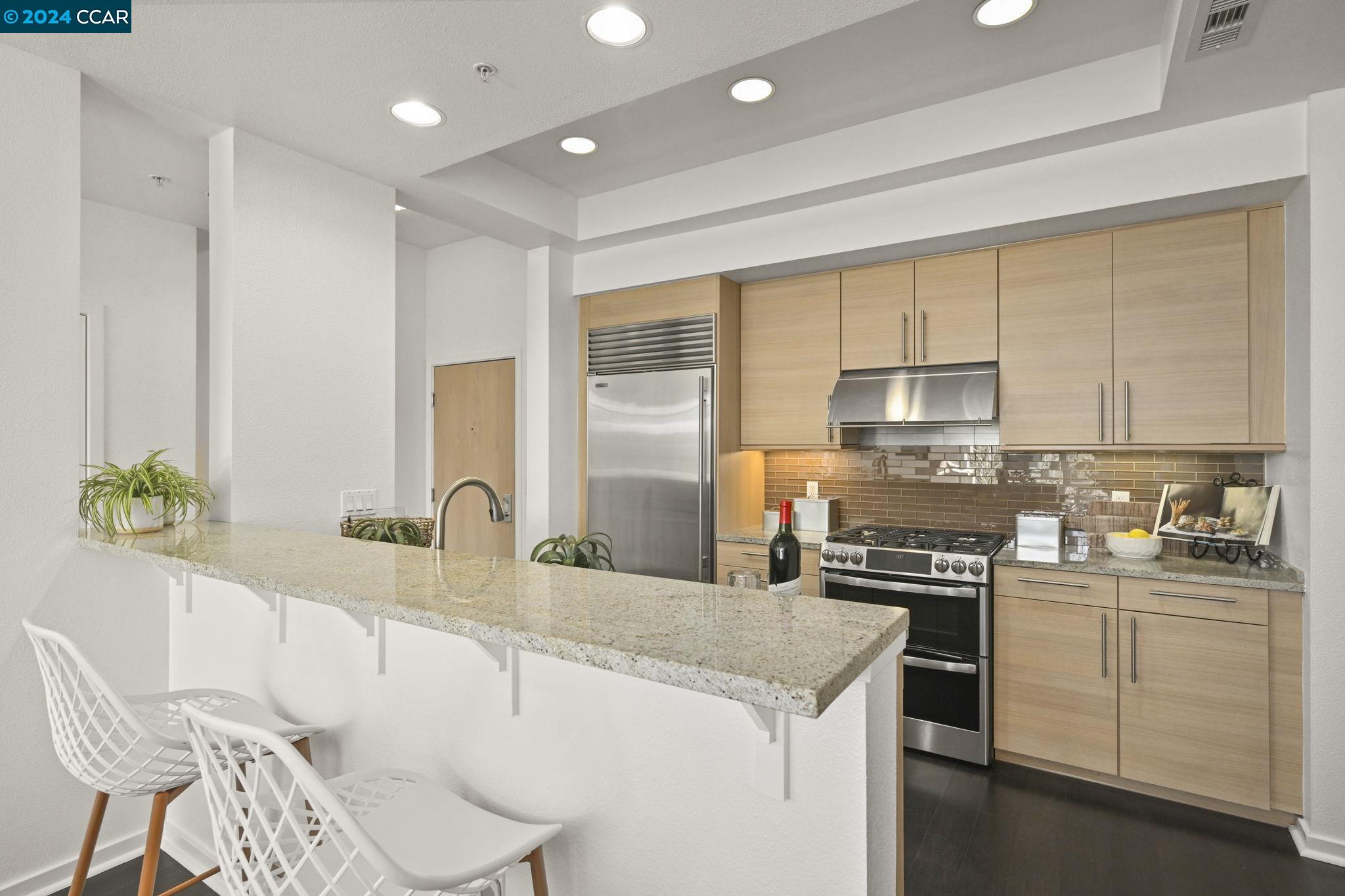 1655 N California Blvd # 428