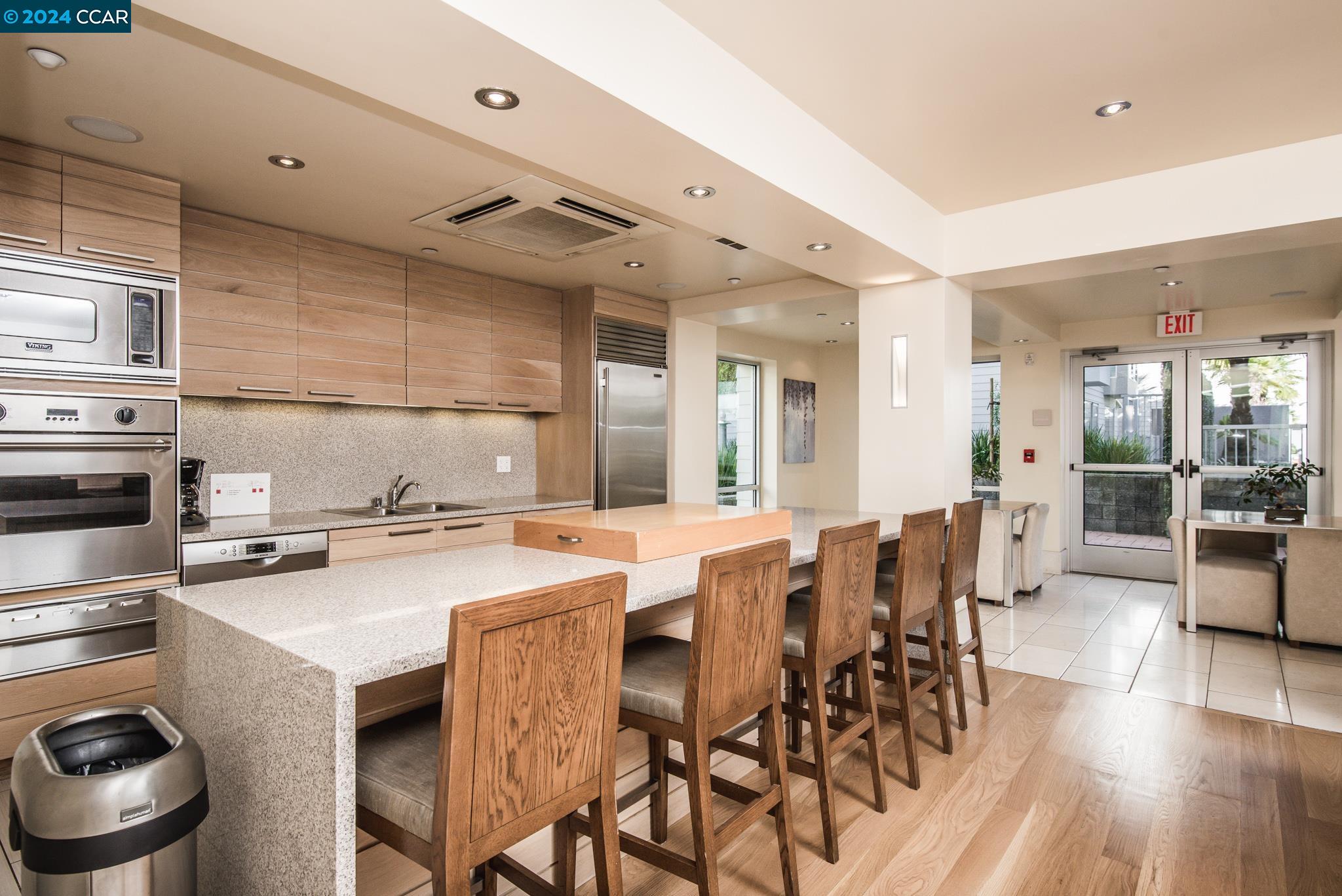 1655 N California Blvd # 428