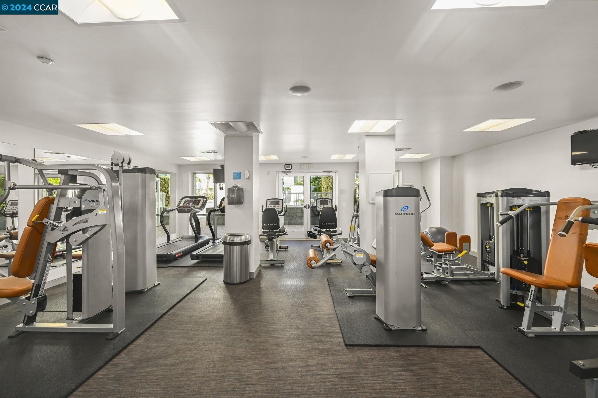 1655 N California Blvd # 428