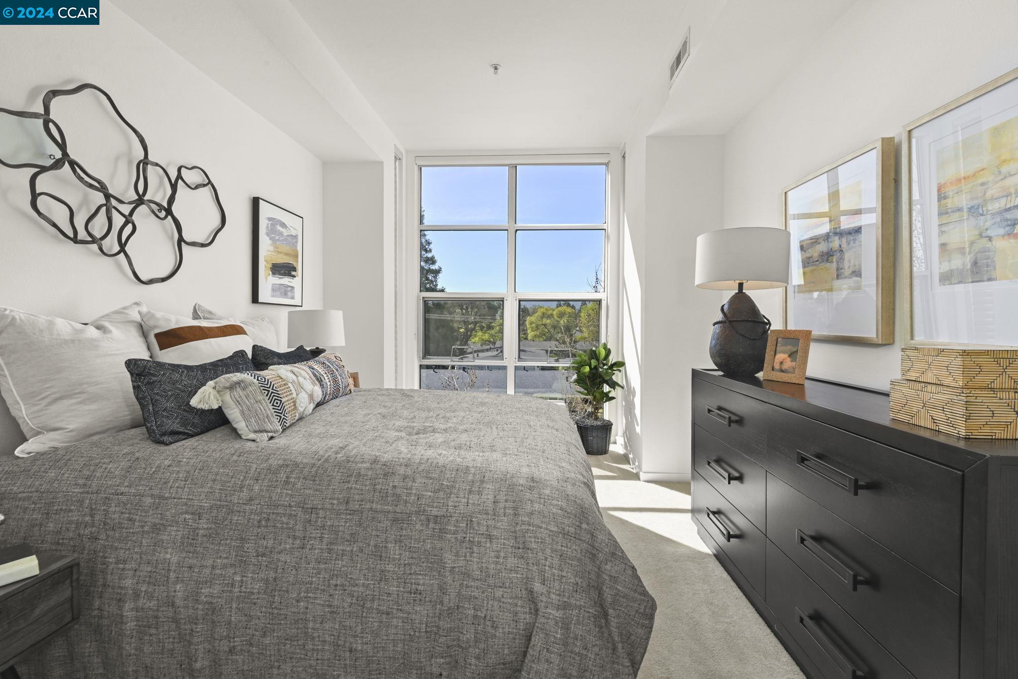 1655 N California Blvd # 428
