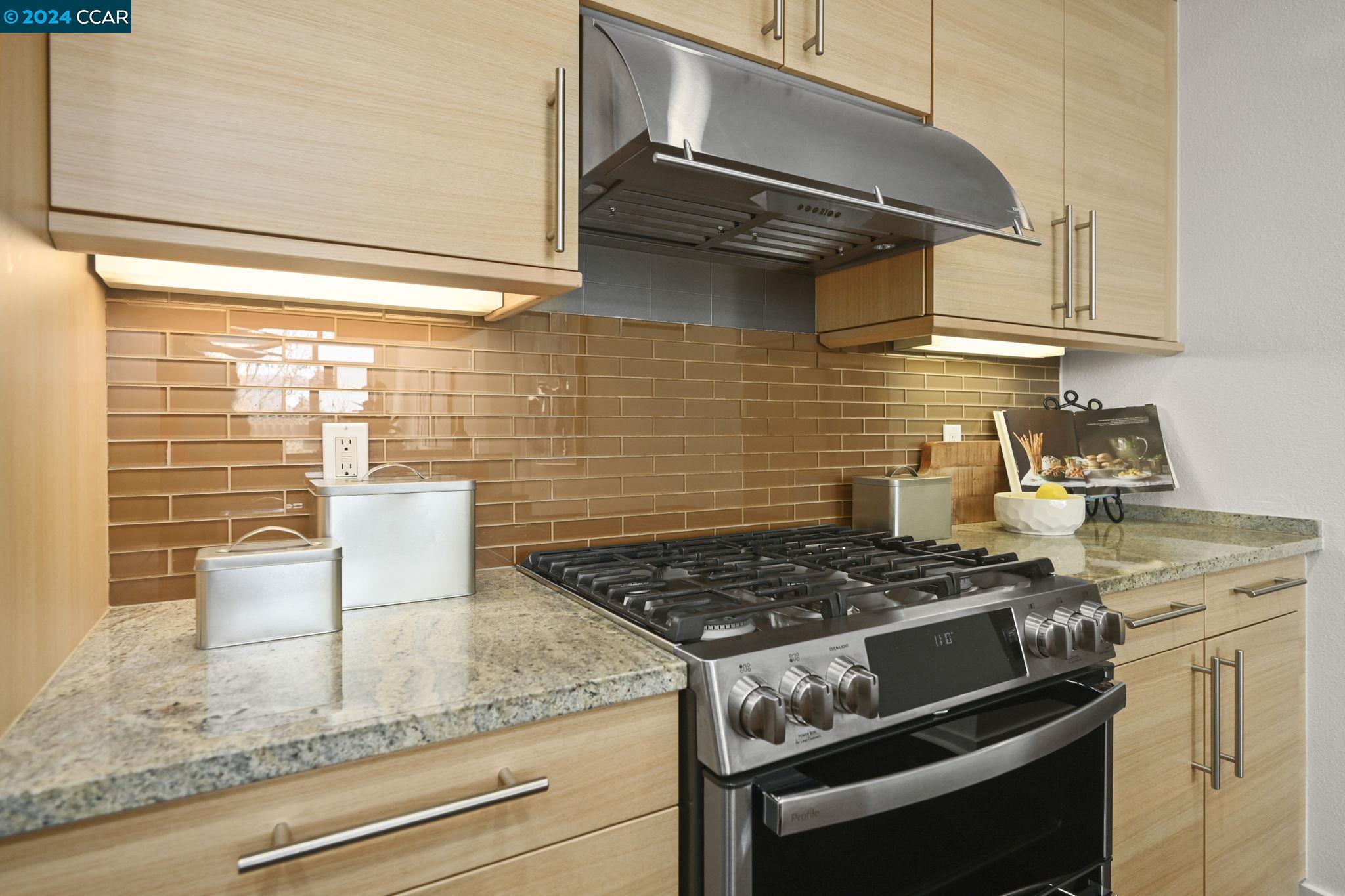1655 N California Blvd # 428