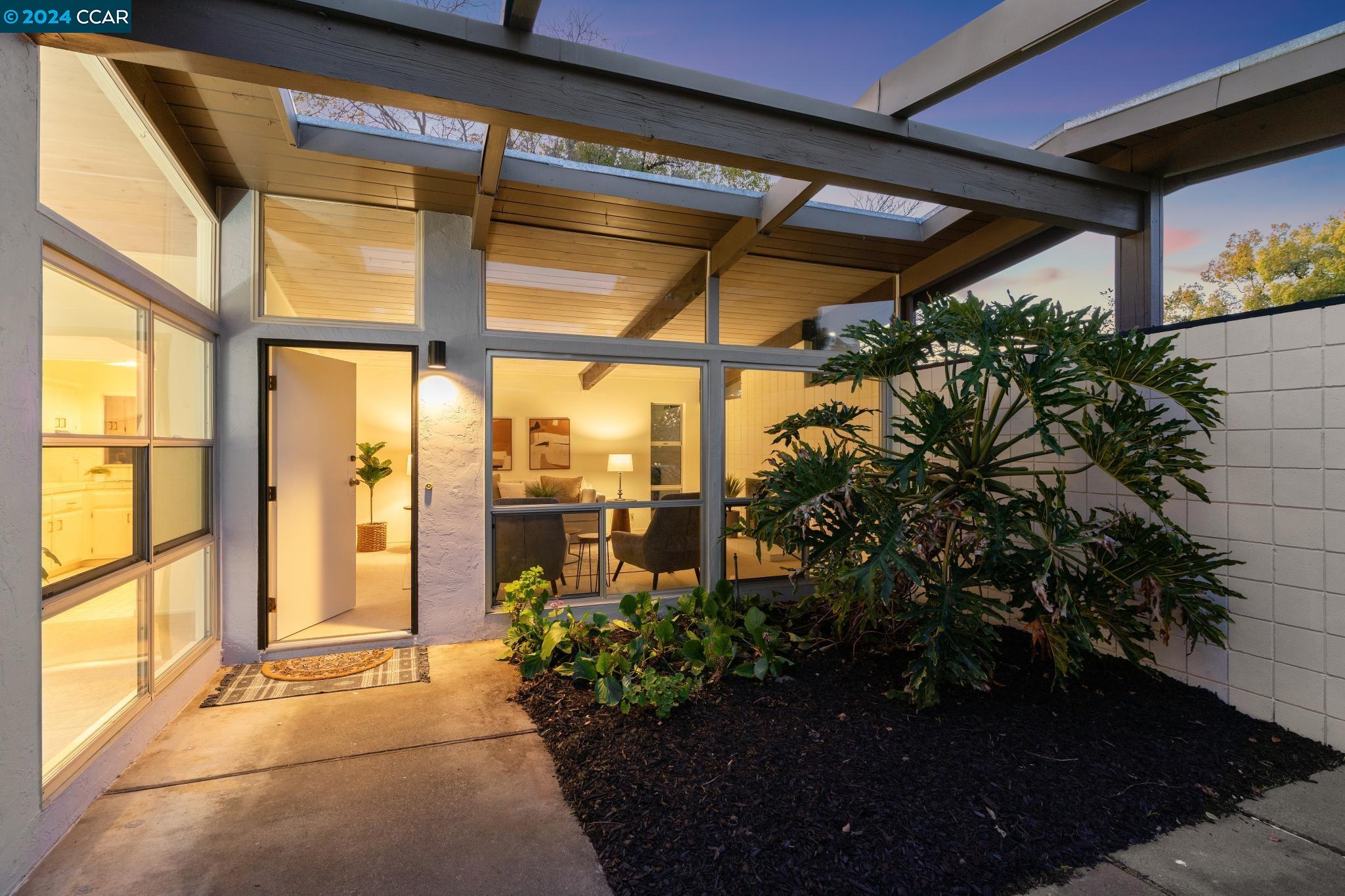 2505 Cascade Dr.