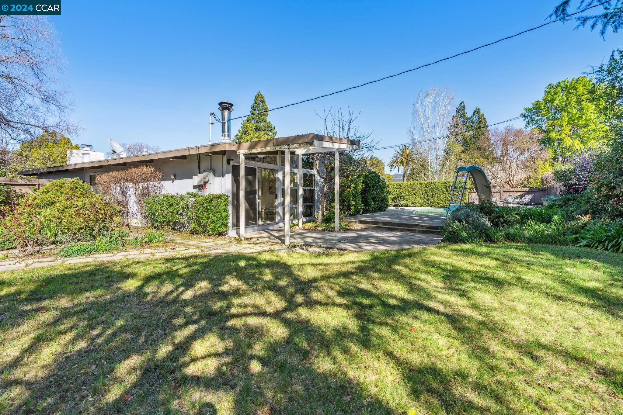 2505 Cascade Dr.