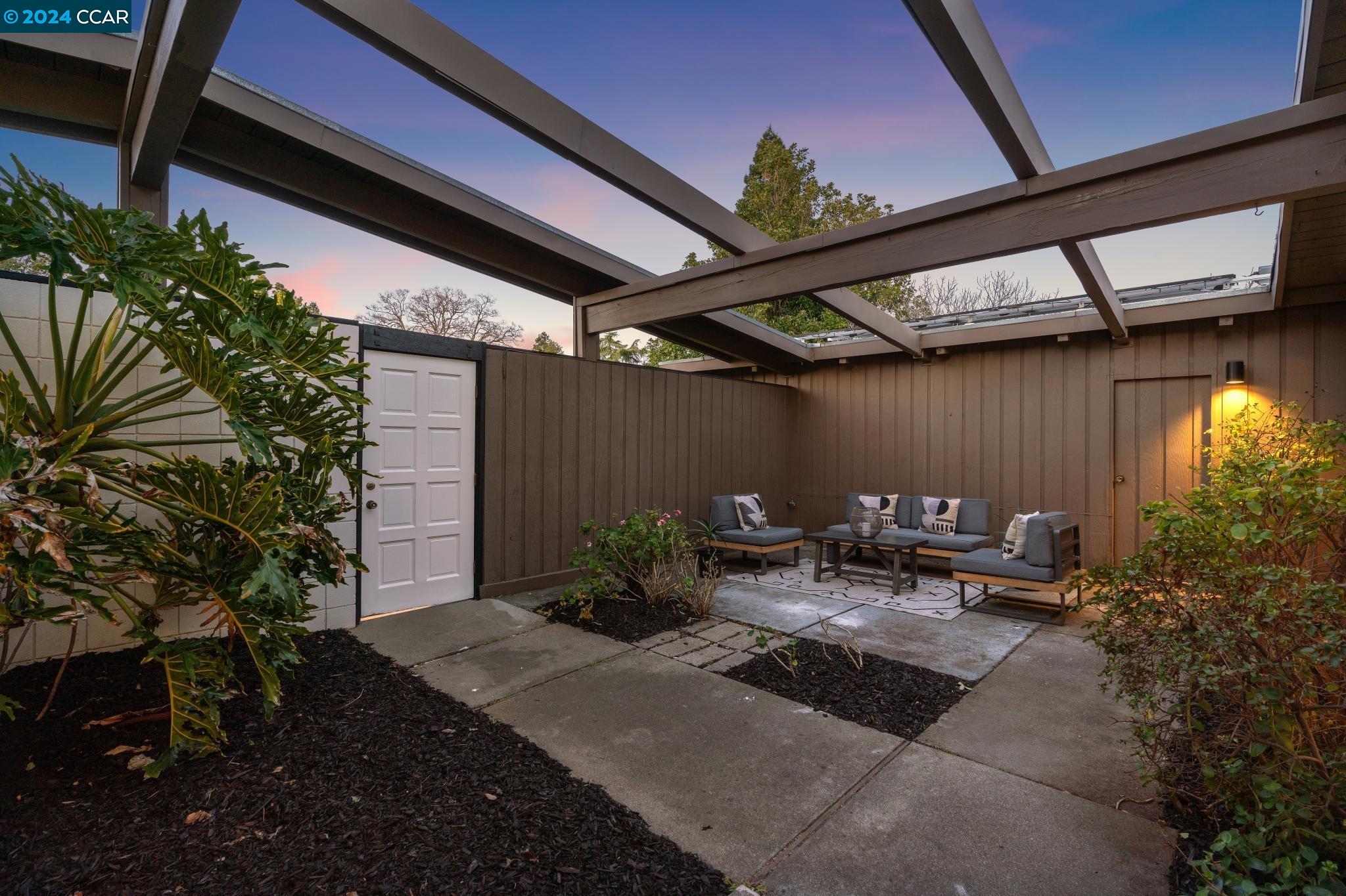 2505 Cascade Dr.