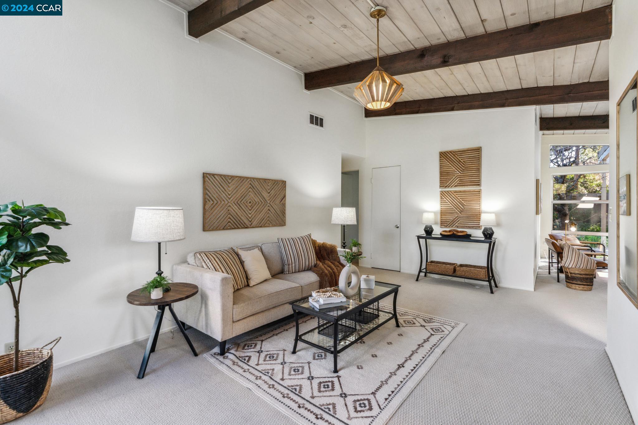 2505 Cascade Dr.