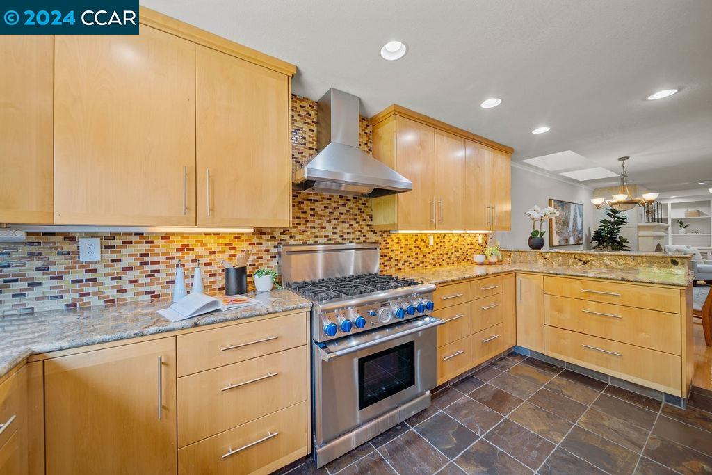 257 Conifer Ter