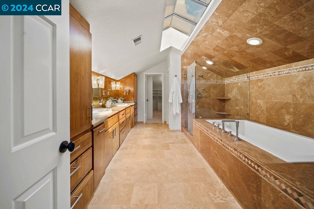 257 Conifer Ter