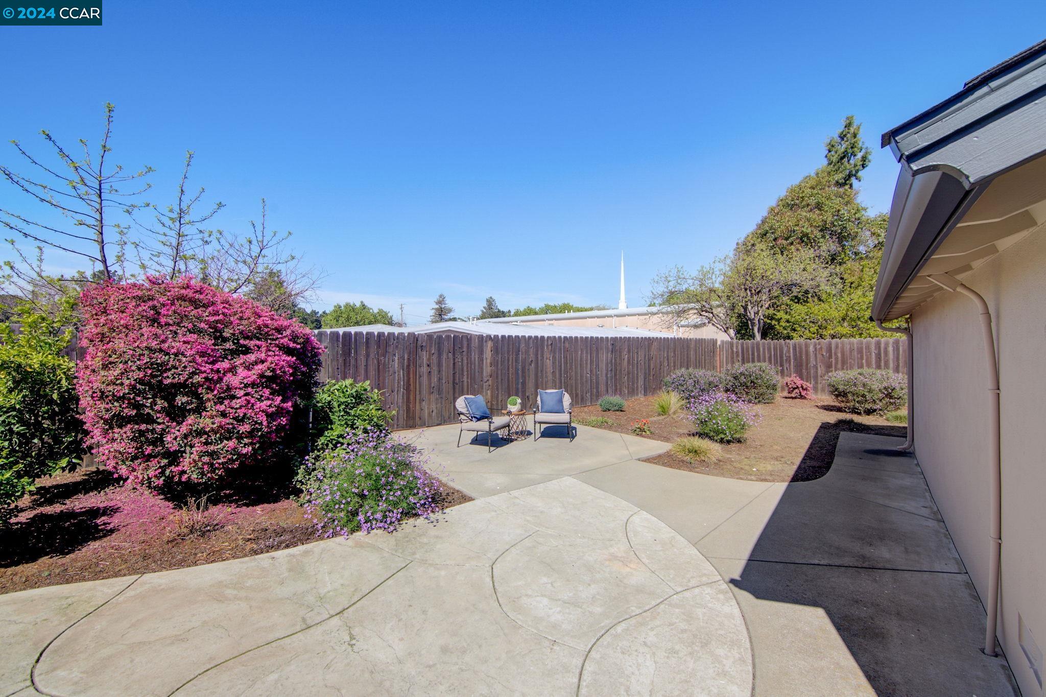 1779 Alray Dr
