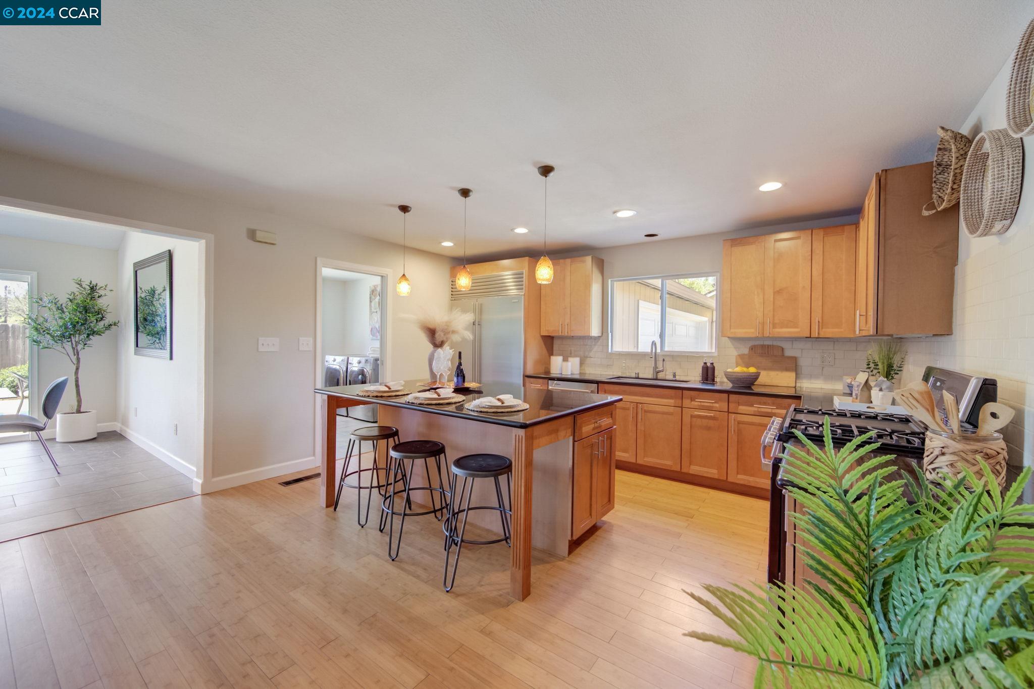 1779 Alray Dr