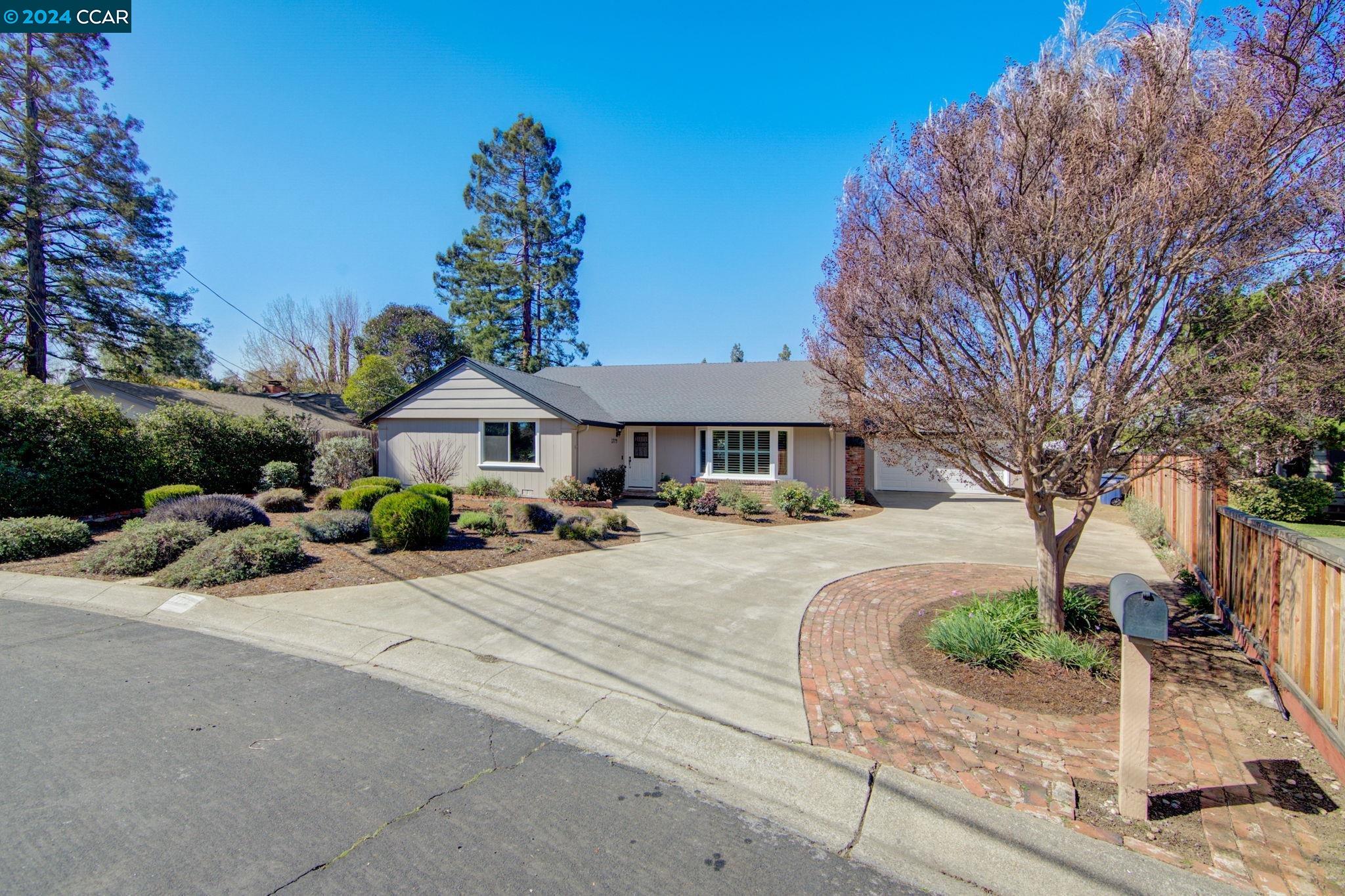 1779 Alray Dr