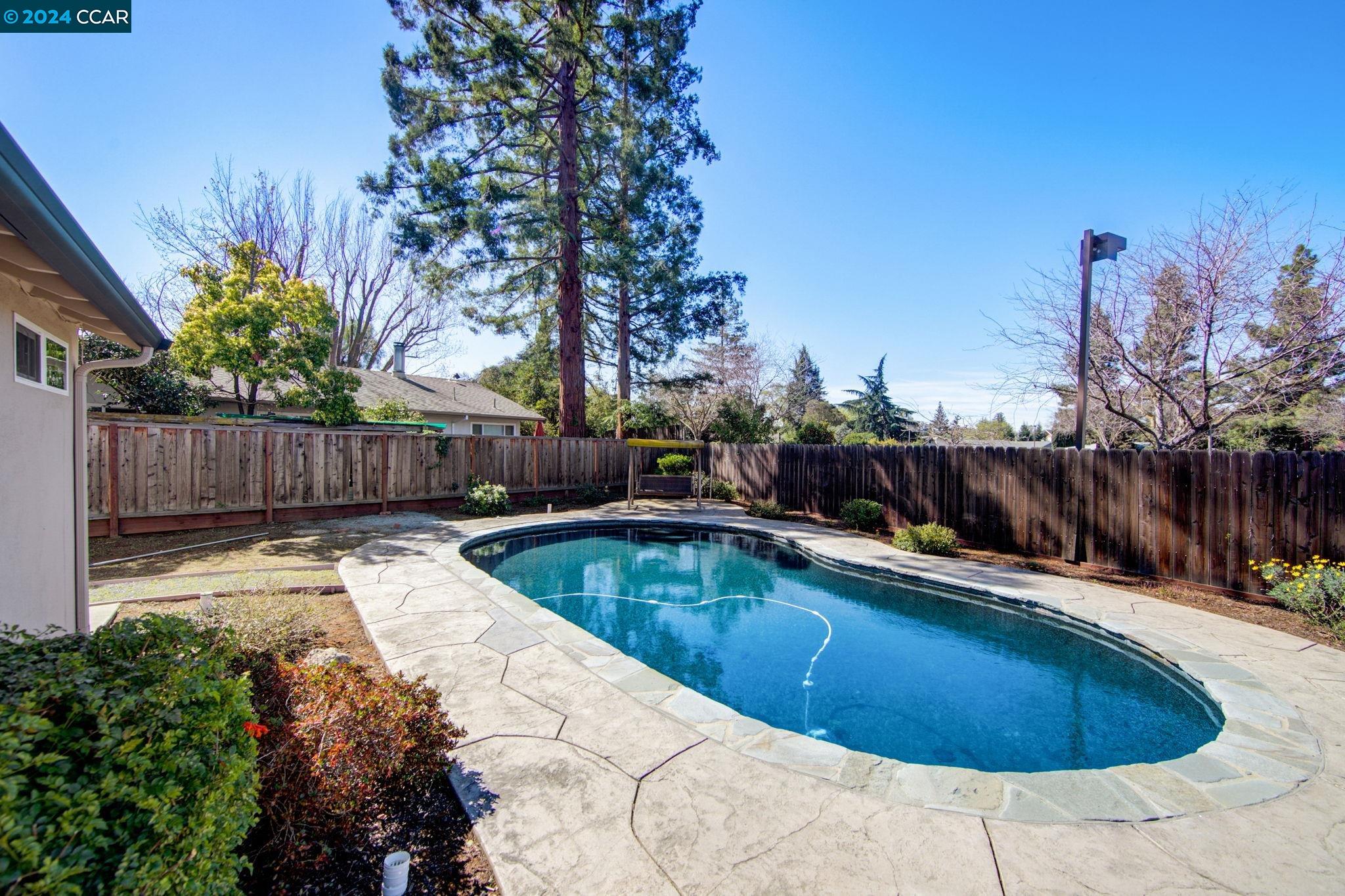 1779 Alray Dr