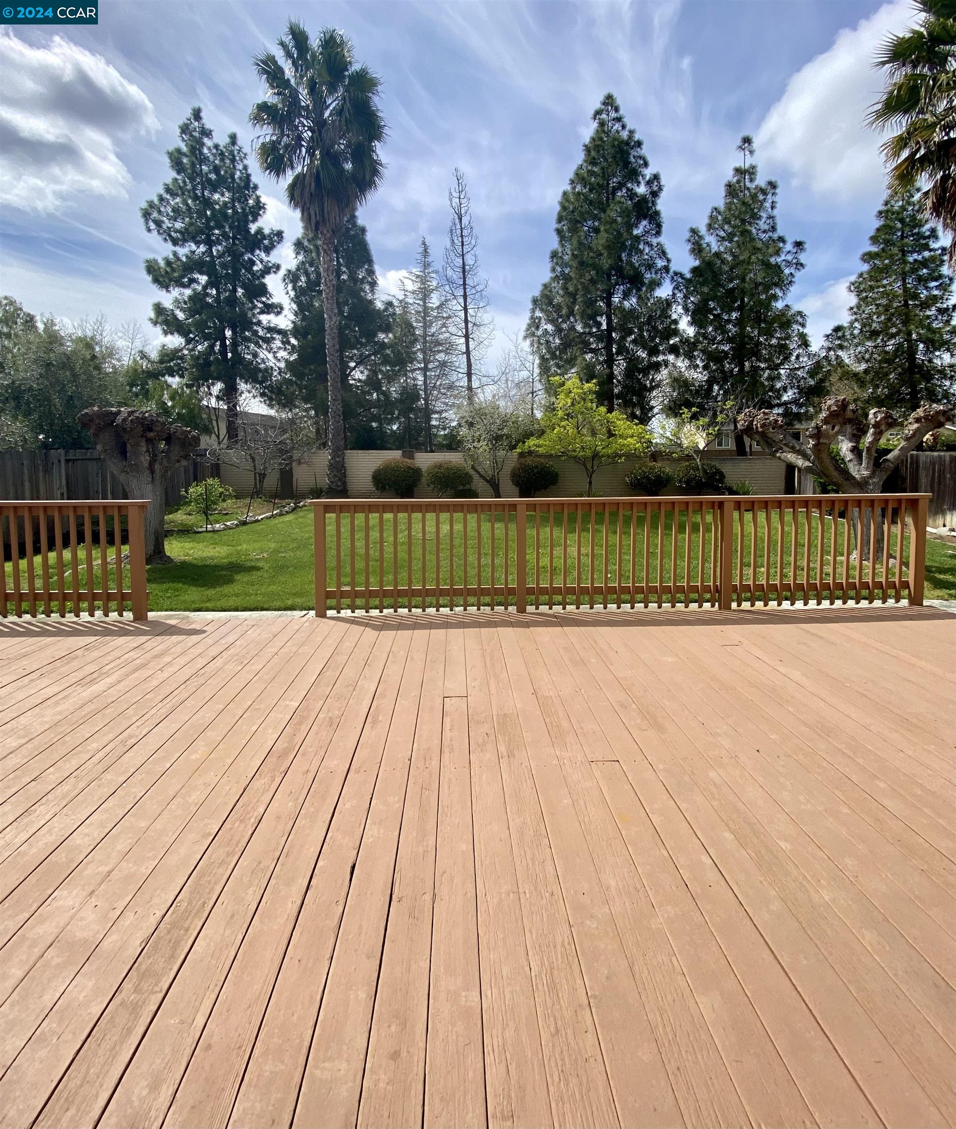 1218 Summit View Dr