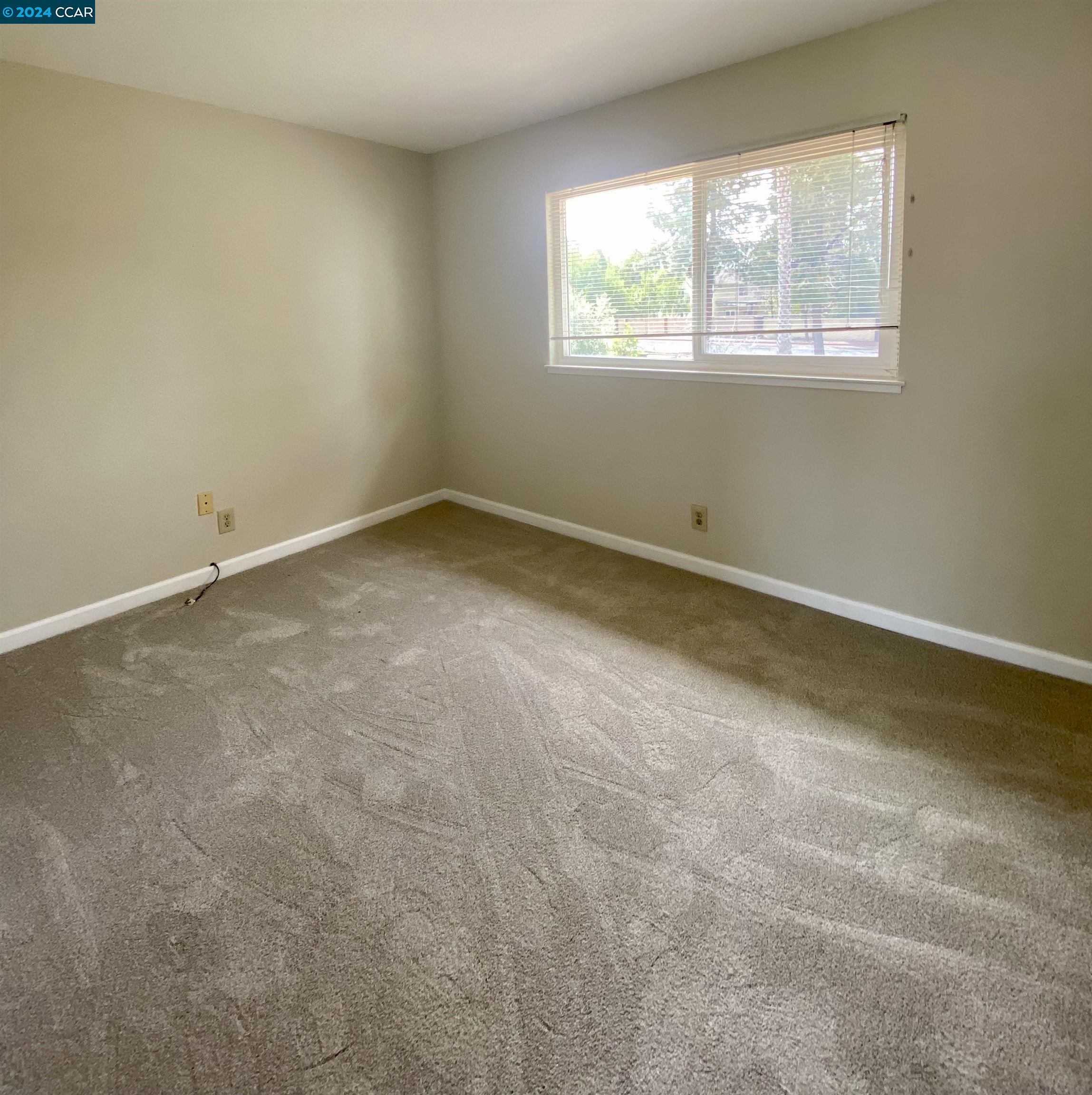 1218 Summit View Dr