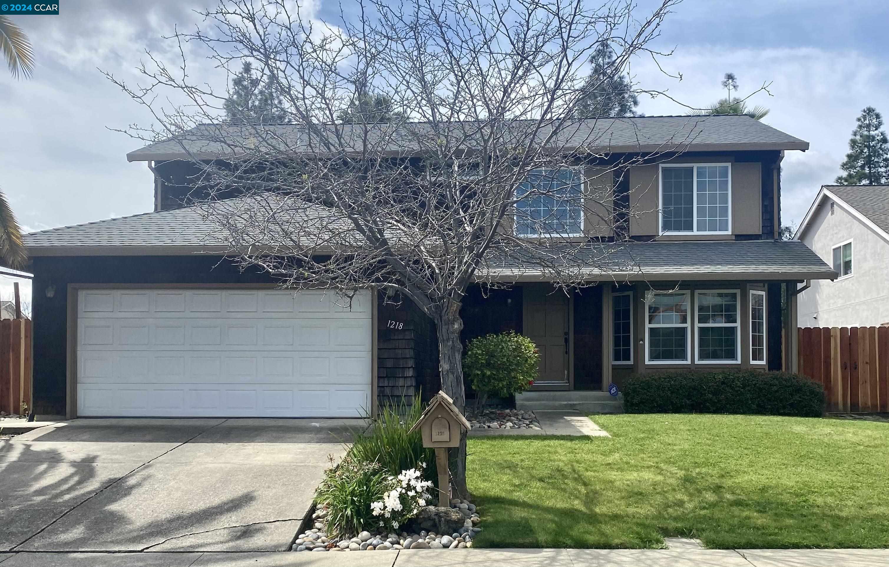 1218 Summit View Dr