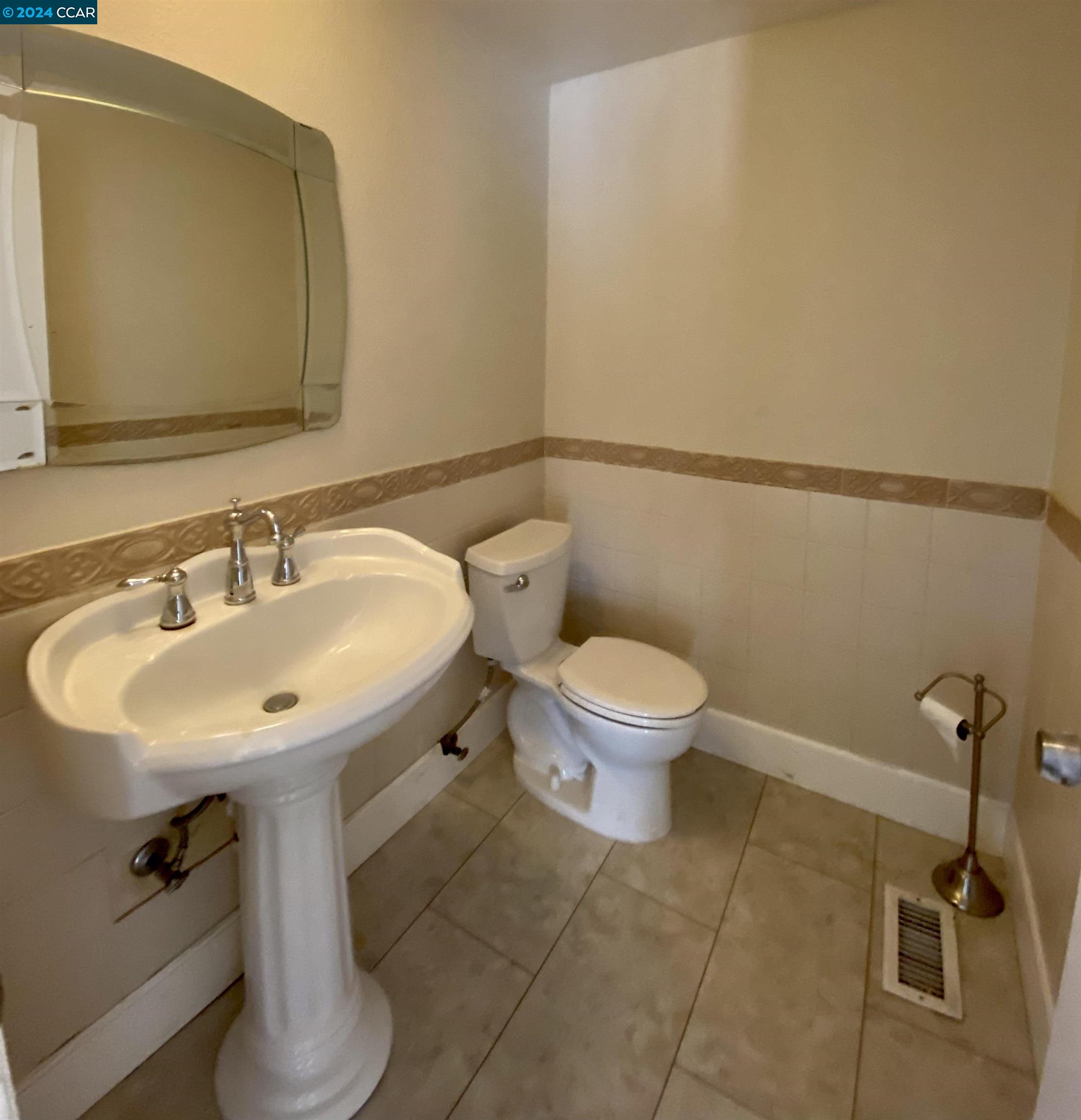 1218 Summit View Dr