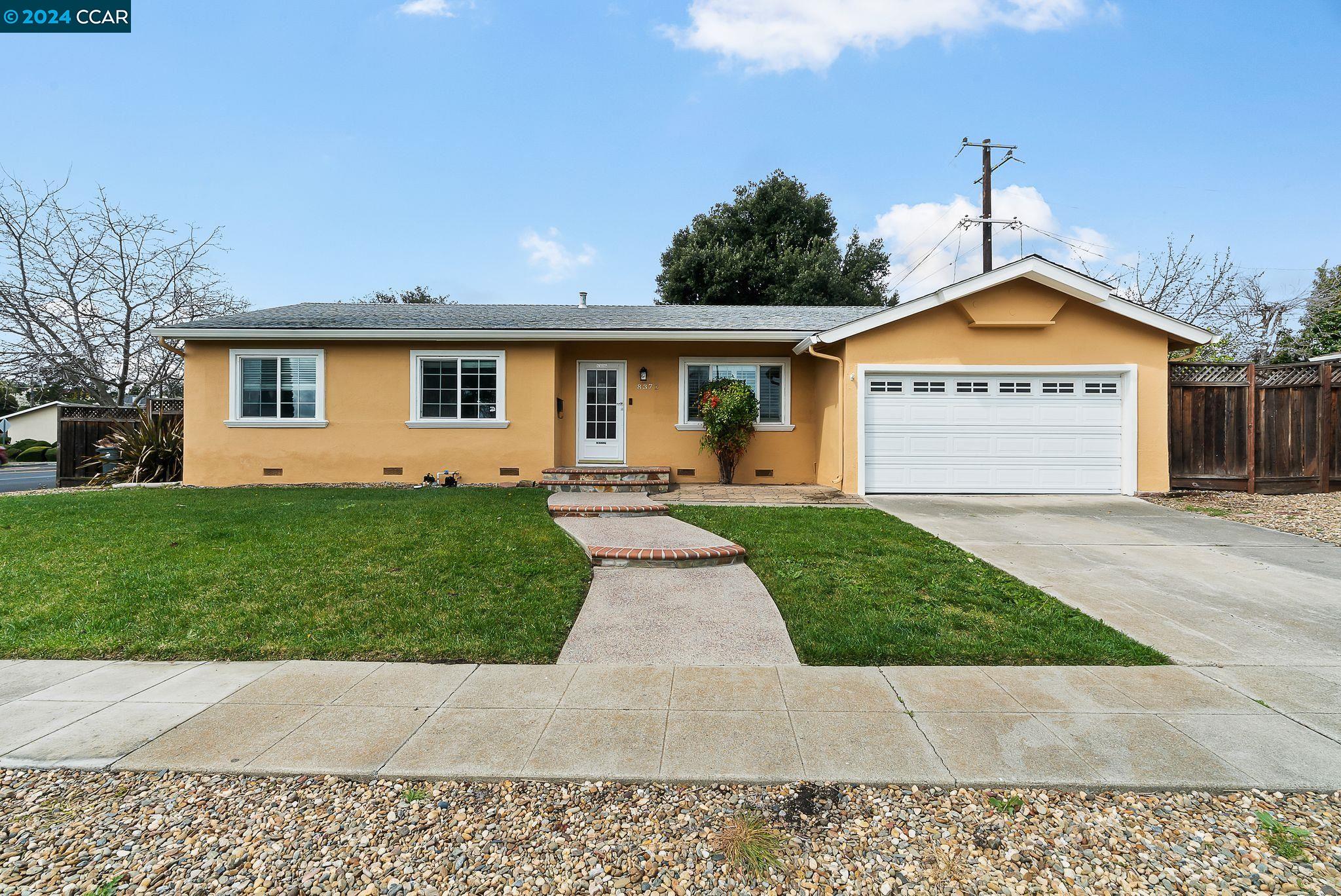 8372 Deervale Rd
