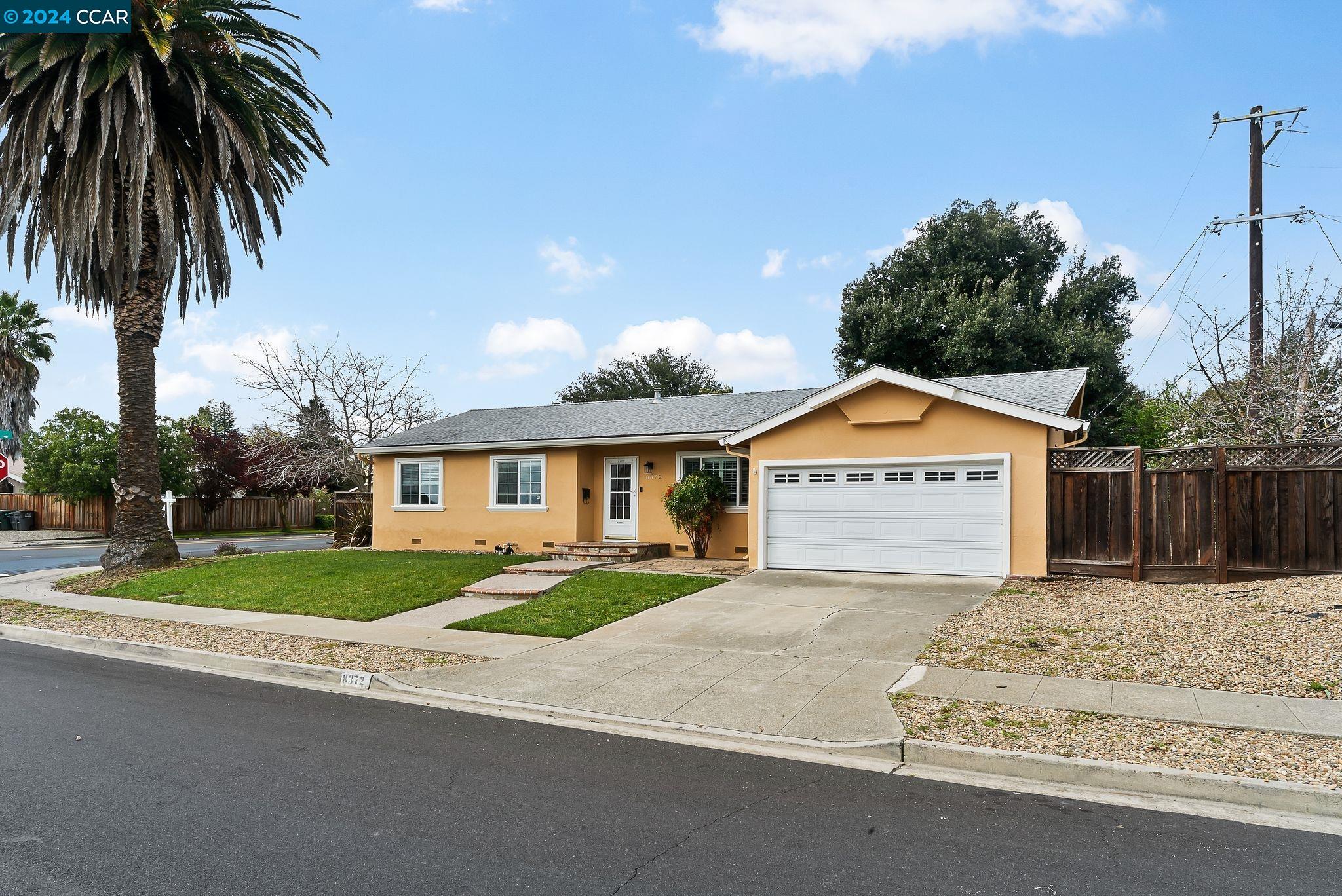8372 Deervale Rd