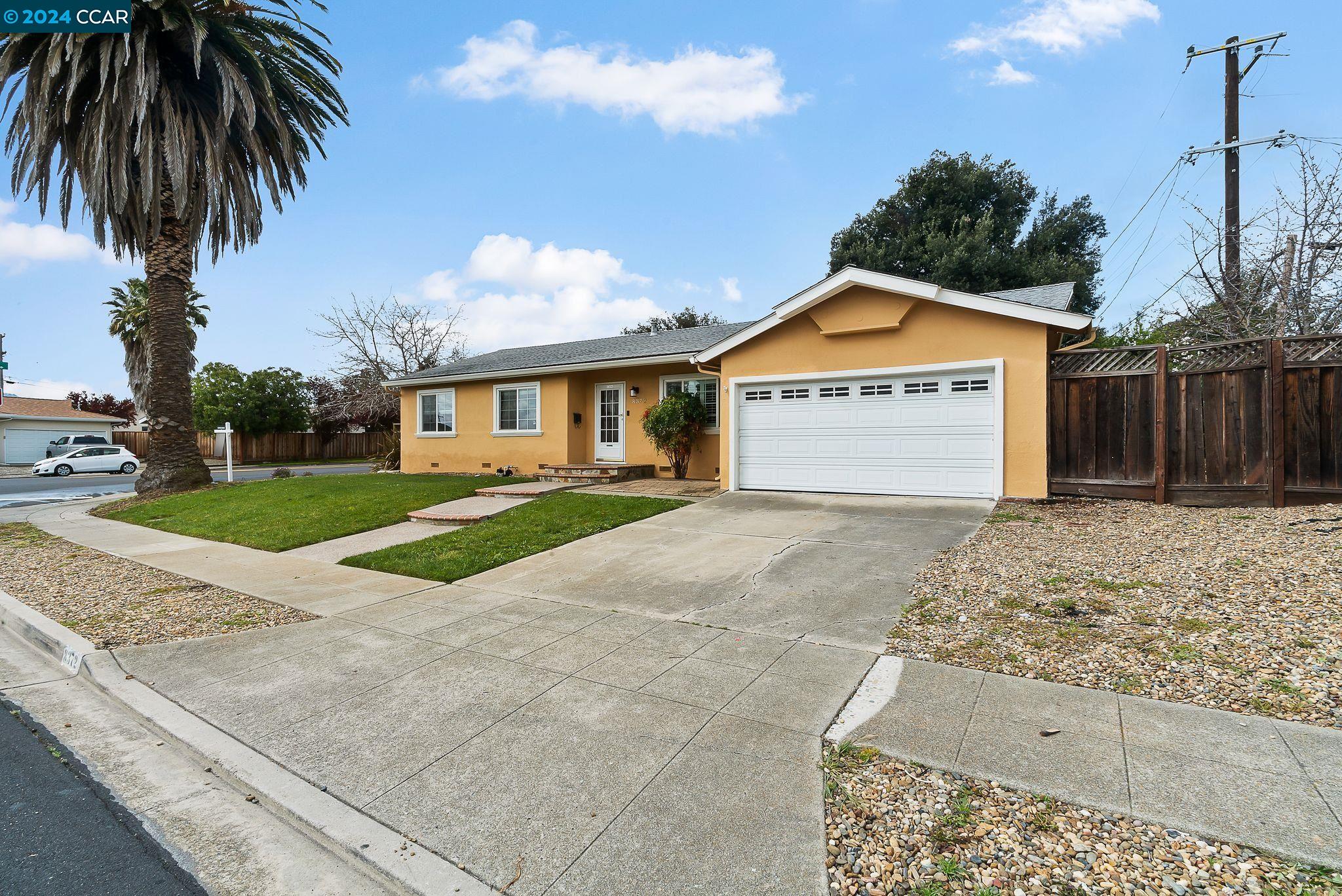 8372 Deervale Rd