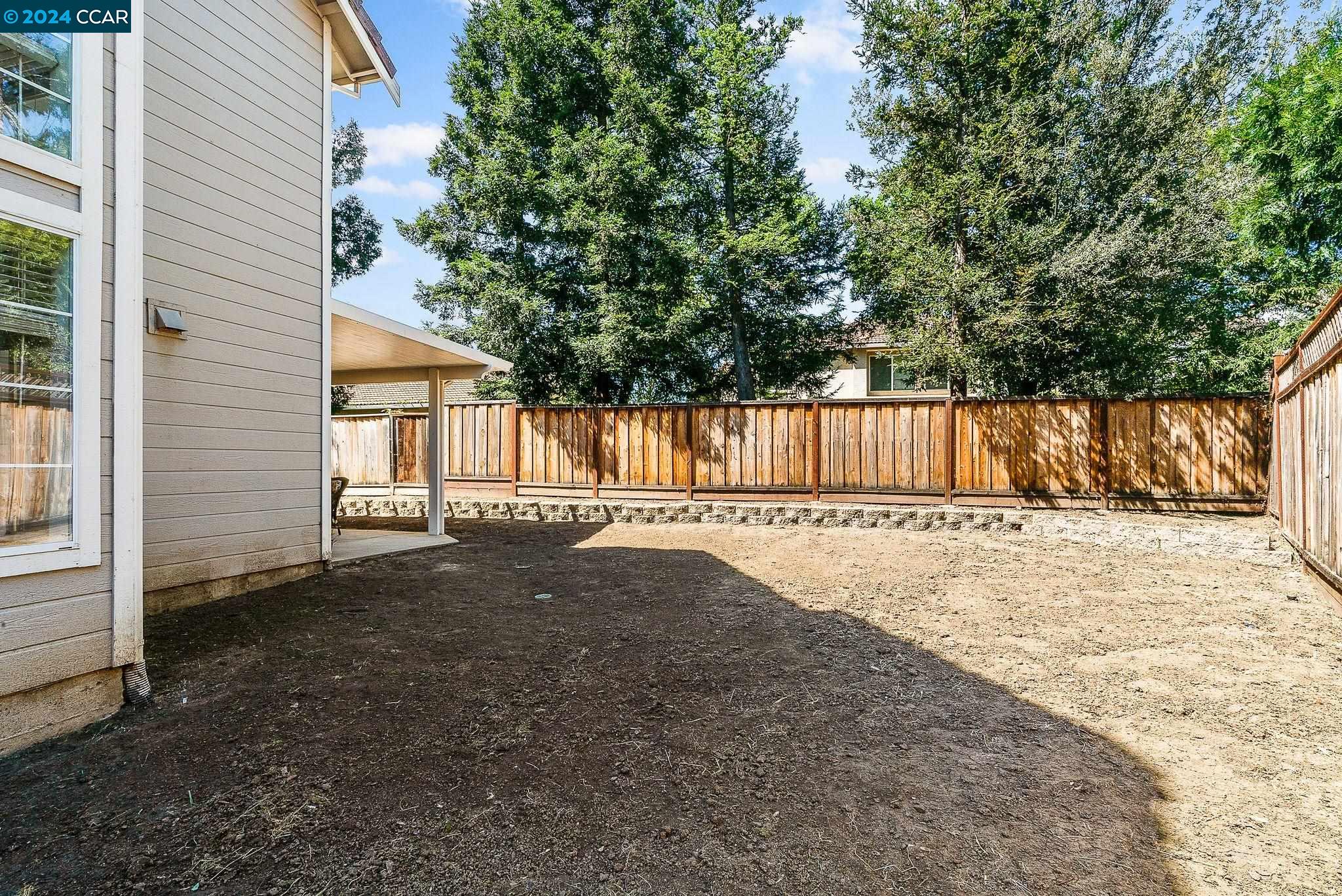 699 Canyonwood Ct