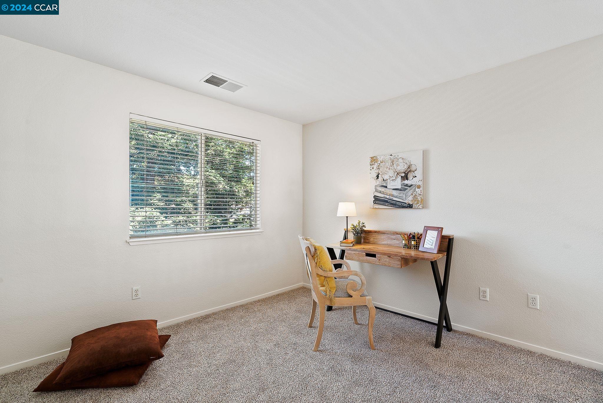 699 Canyonwood Ct