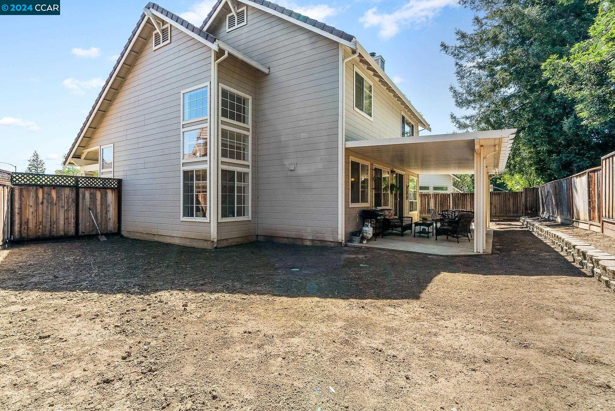 699 Canyonwood Ct
