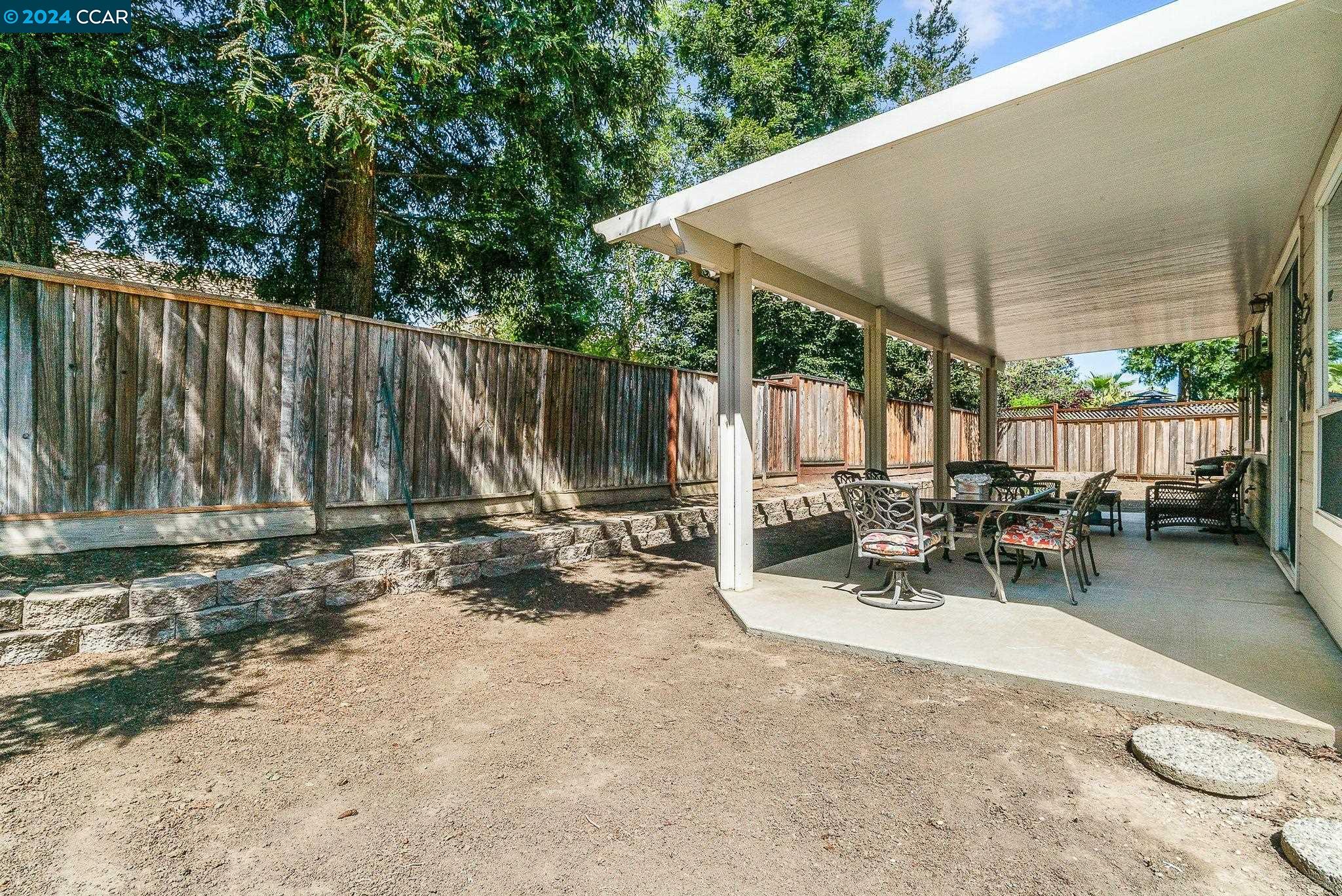 699 Canyonwood Ct