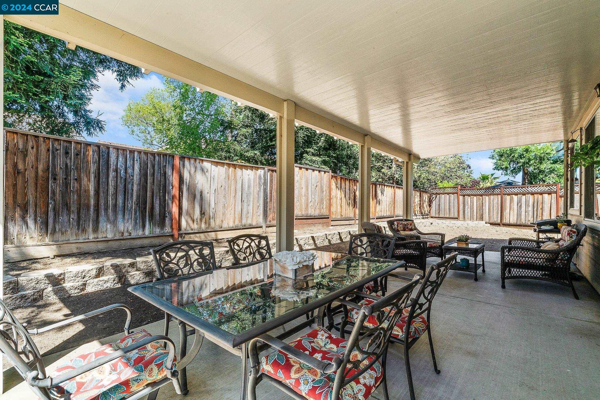 699 Canyonwood Ct