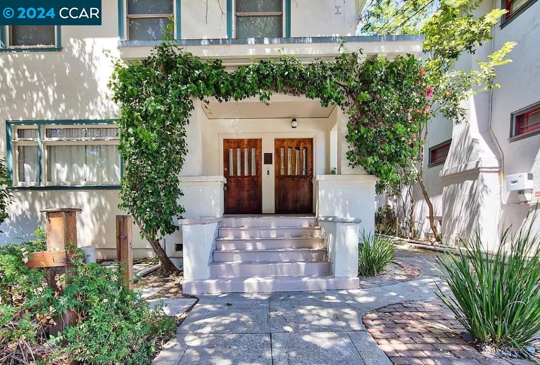 5879 Chabot Rd
