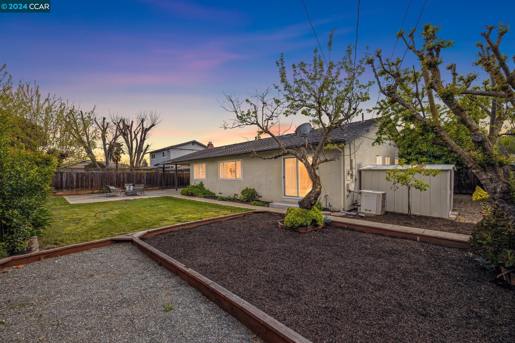 746 San Luis Ct