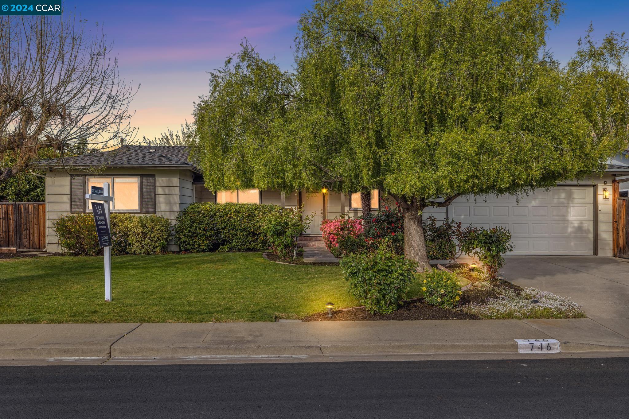 746 San Luis Ct