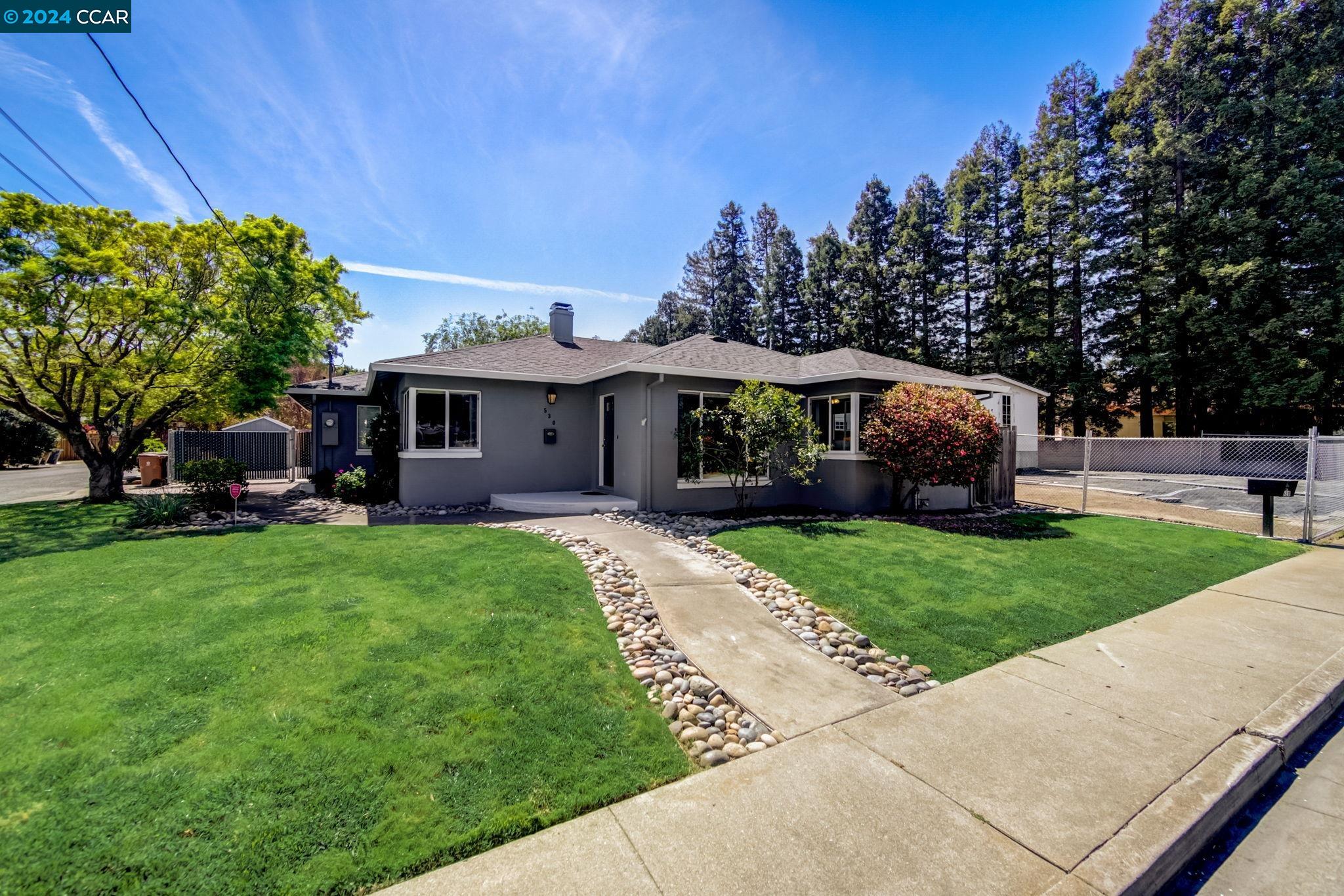 530 Walnut Ave