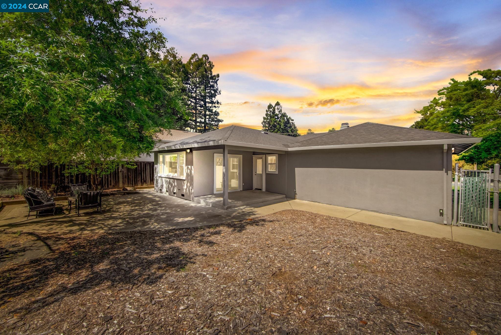 530 Walnut Ave