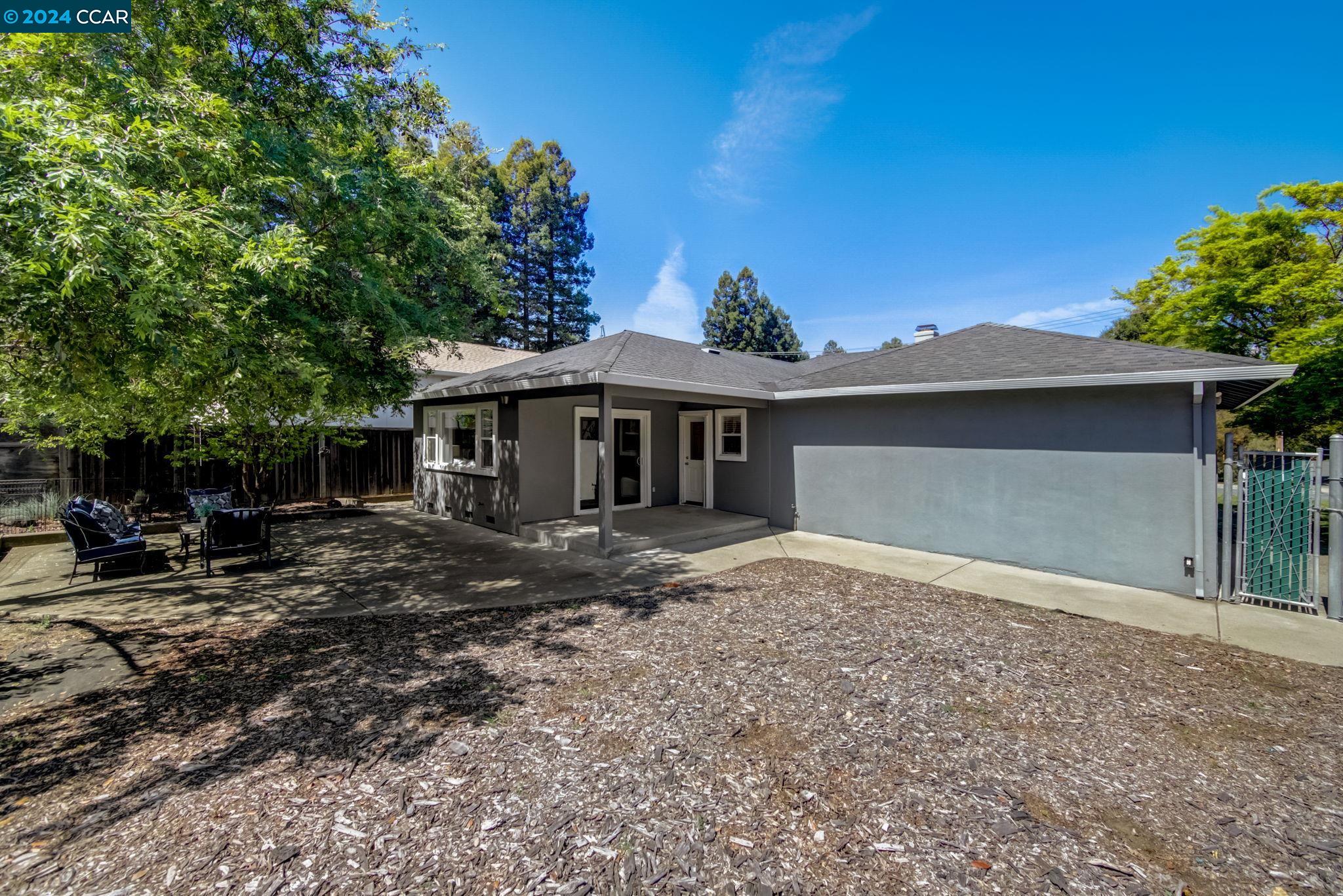 530 Walnut Ave