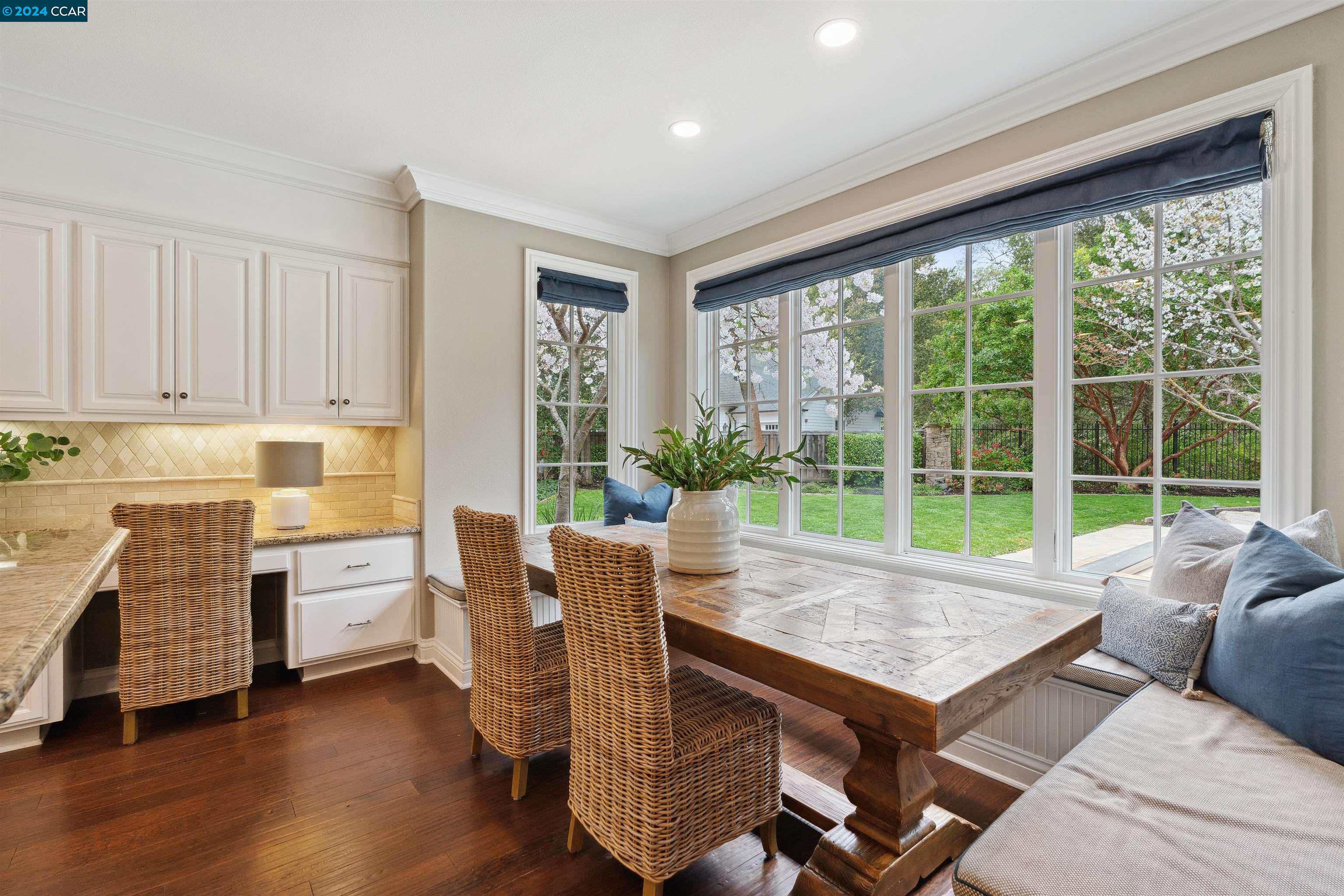 56 Hidden Oaks Dr