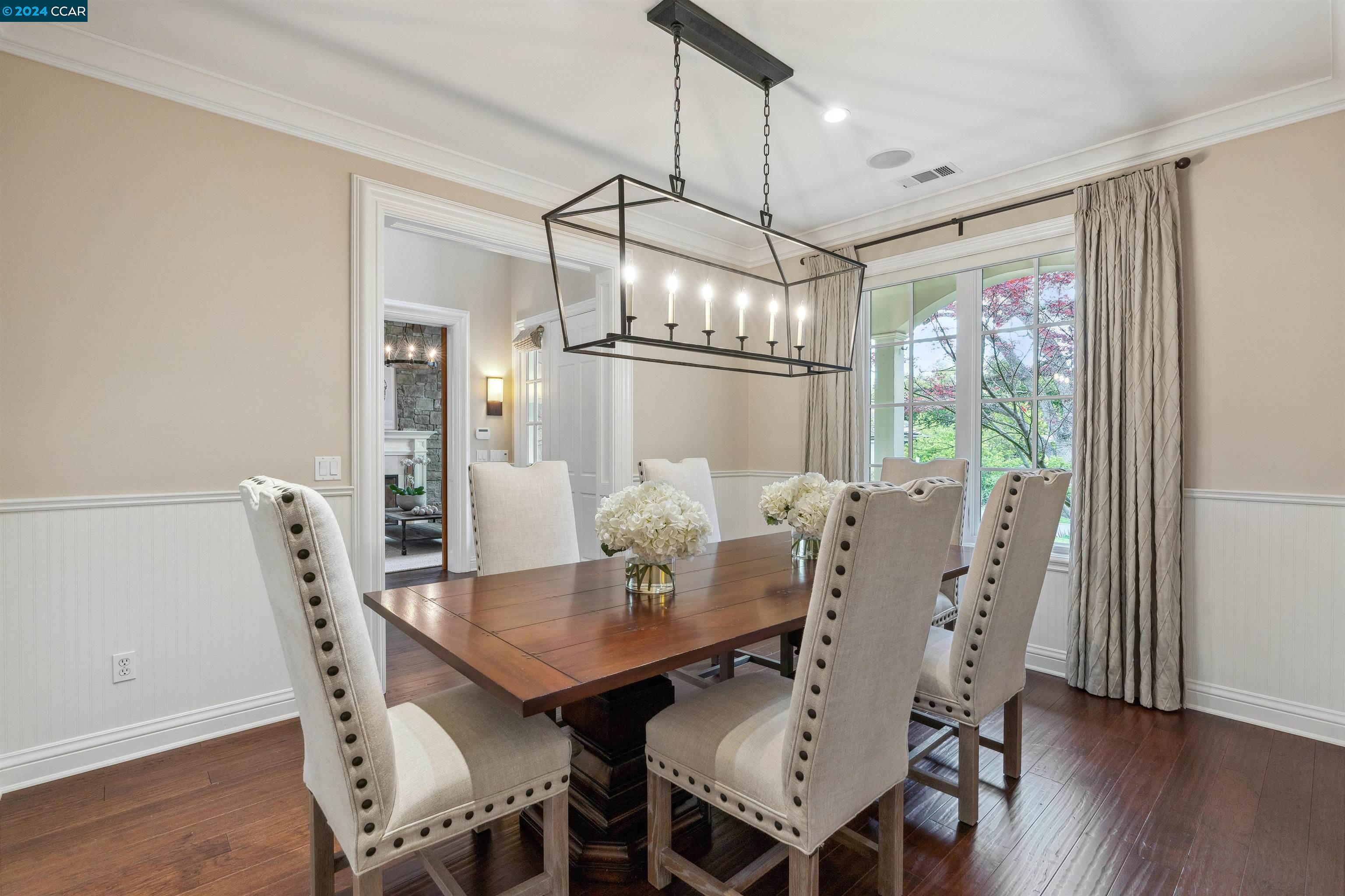 56 Hidden Oaks Dr