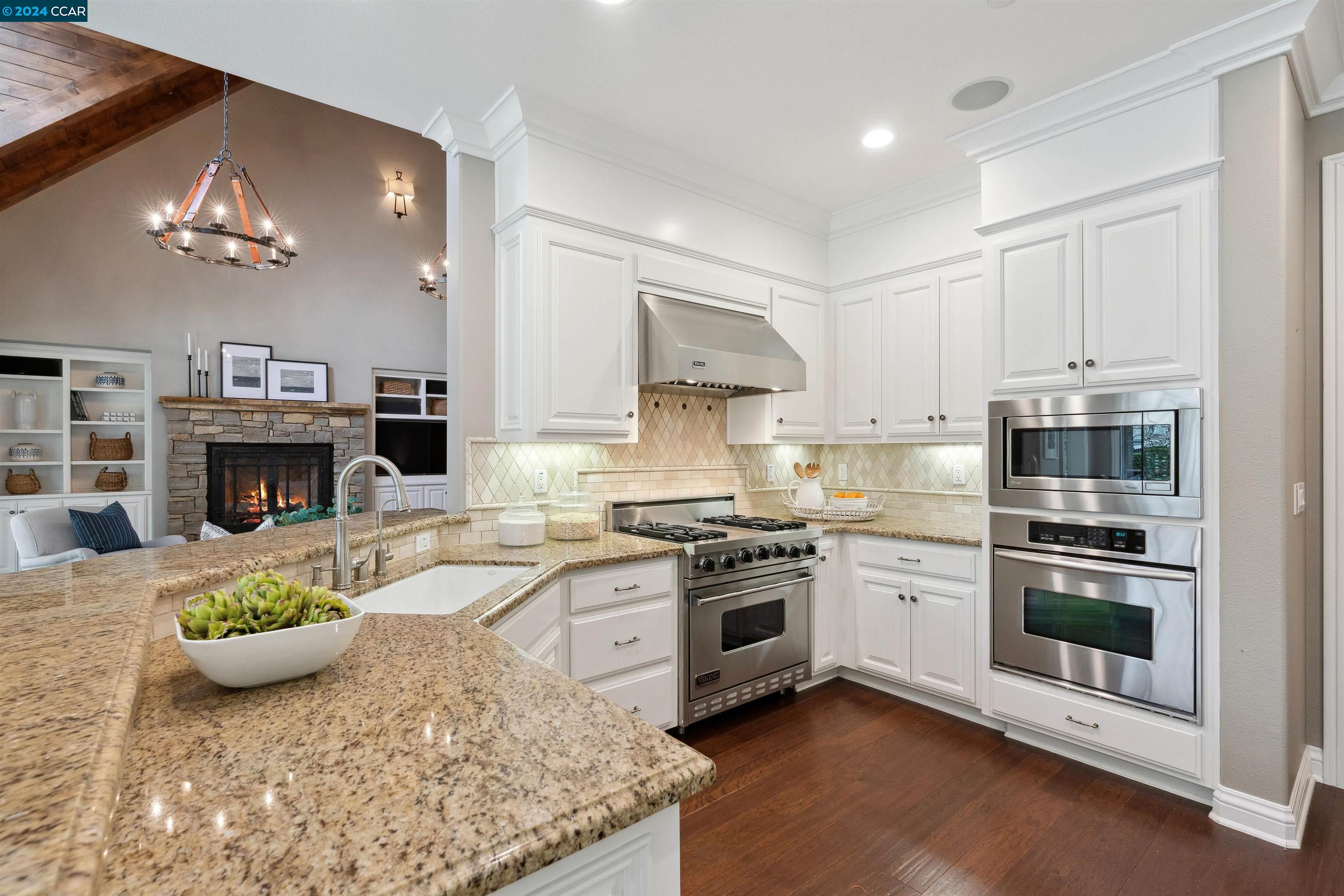 56 Hidden Oaks Dr