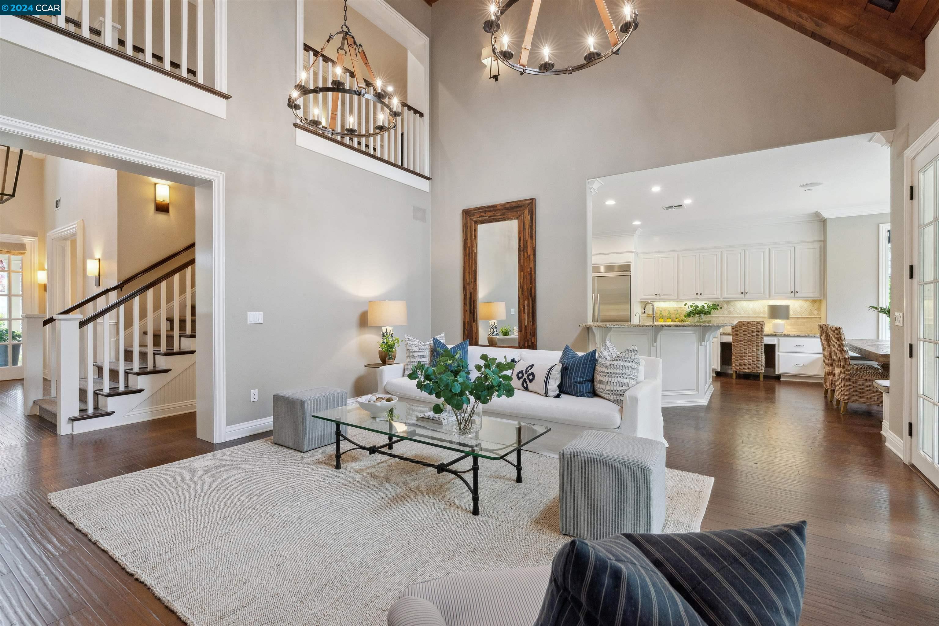 56 Hidden Oaks Dr