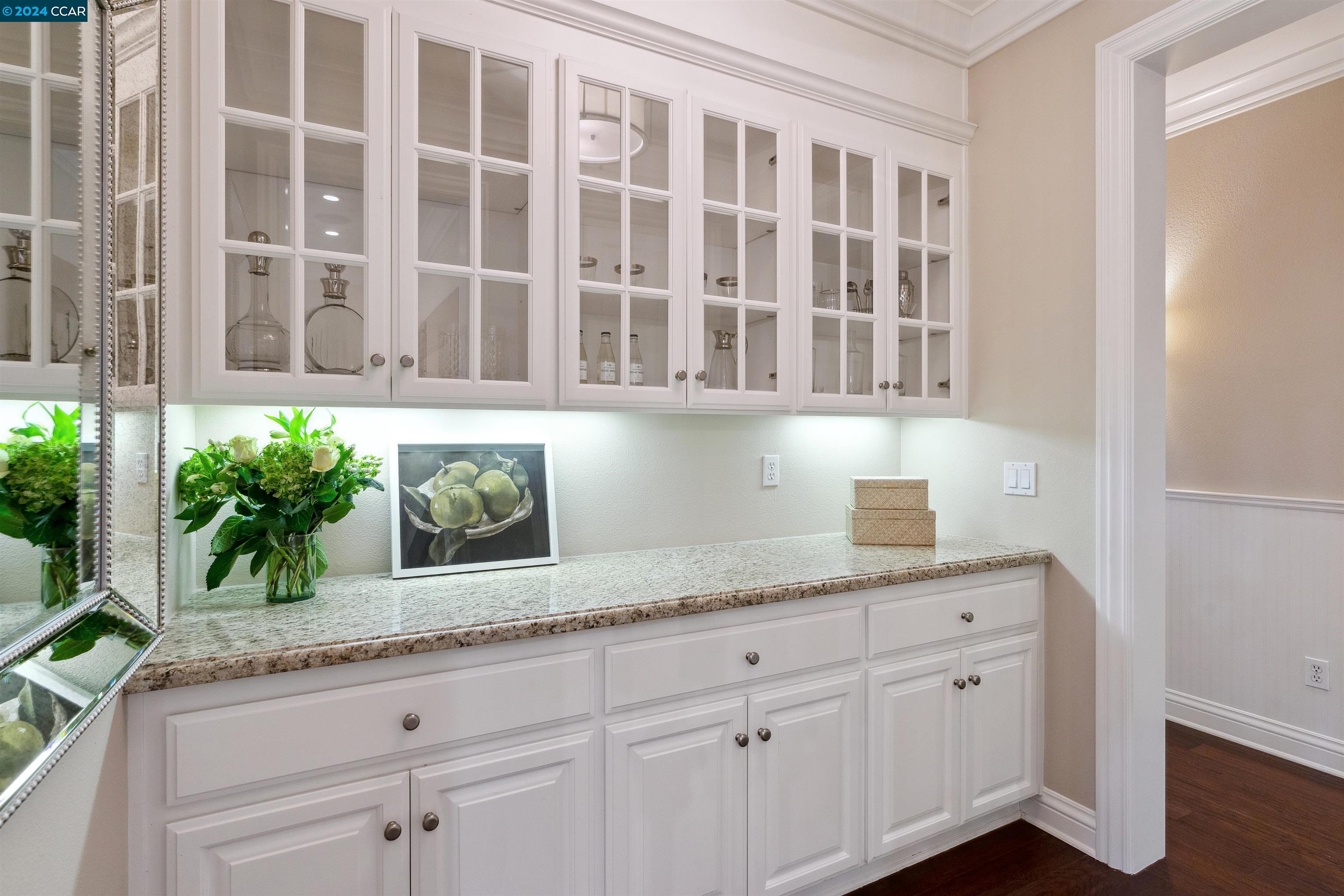 56 Hidden Oaks Dr