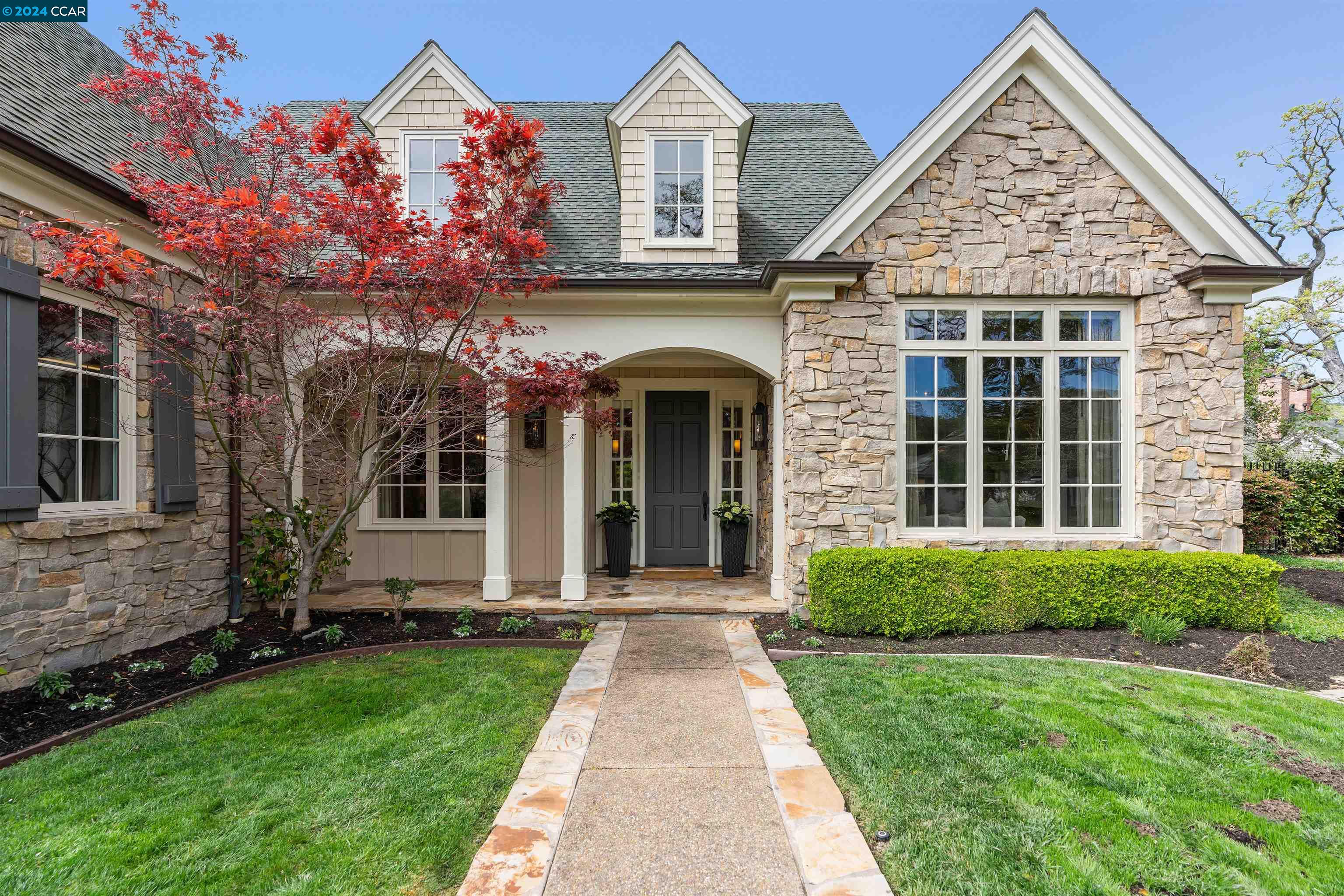 56 Hidden Oaks Dr