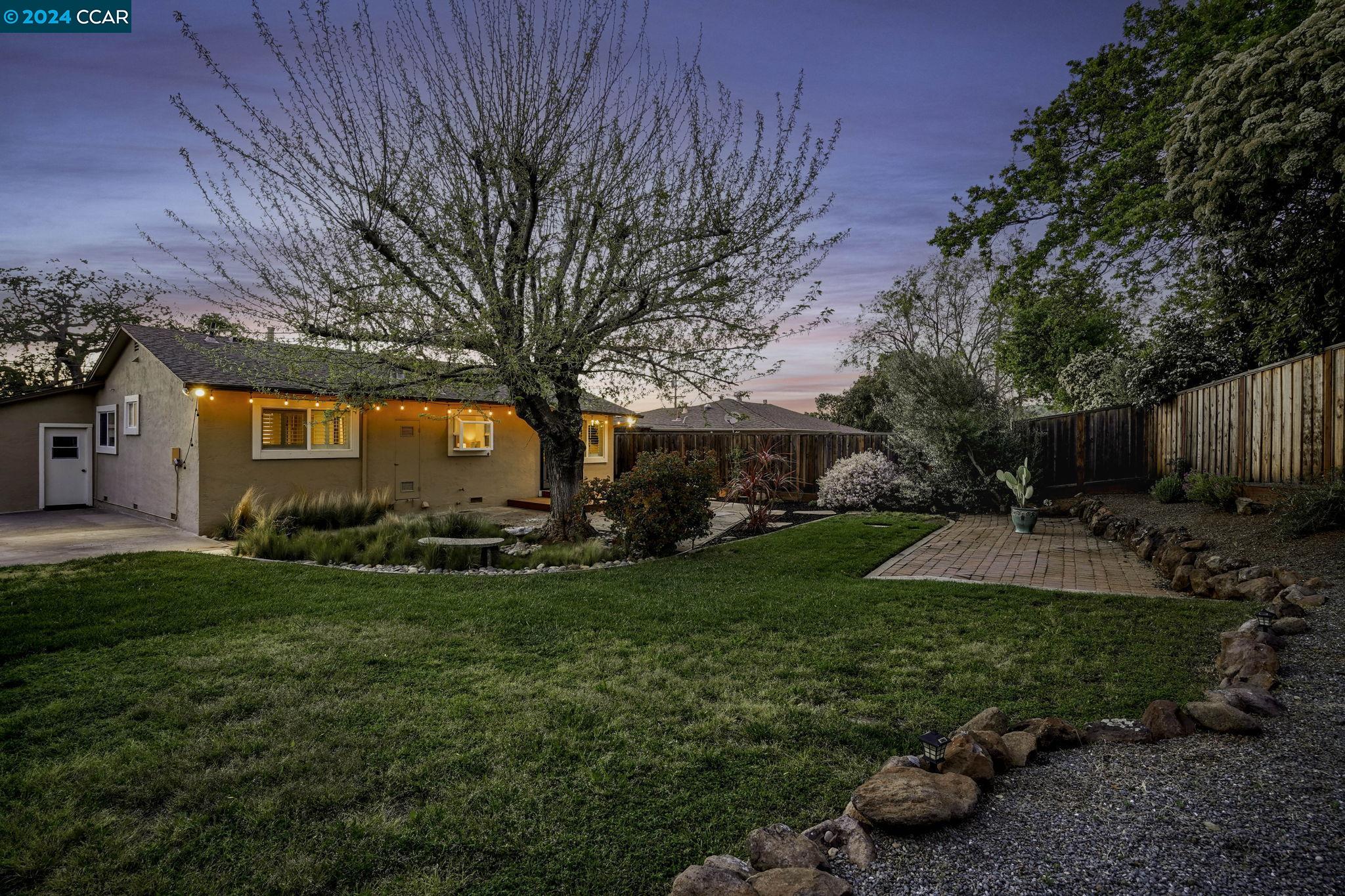 5557 Indiana Dr