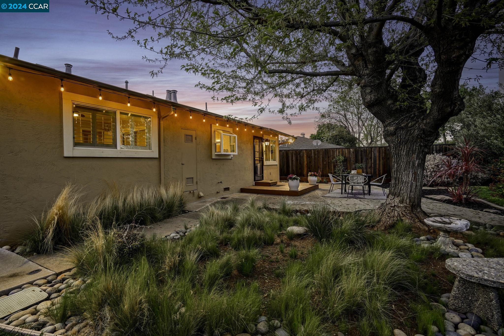 5557 Indiana Dr
