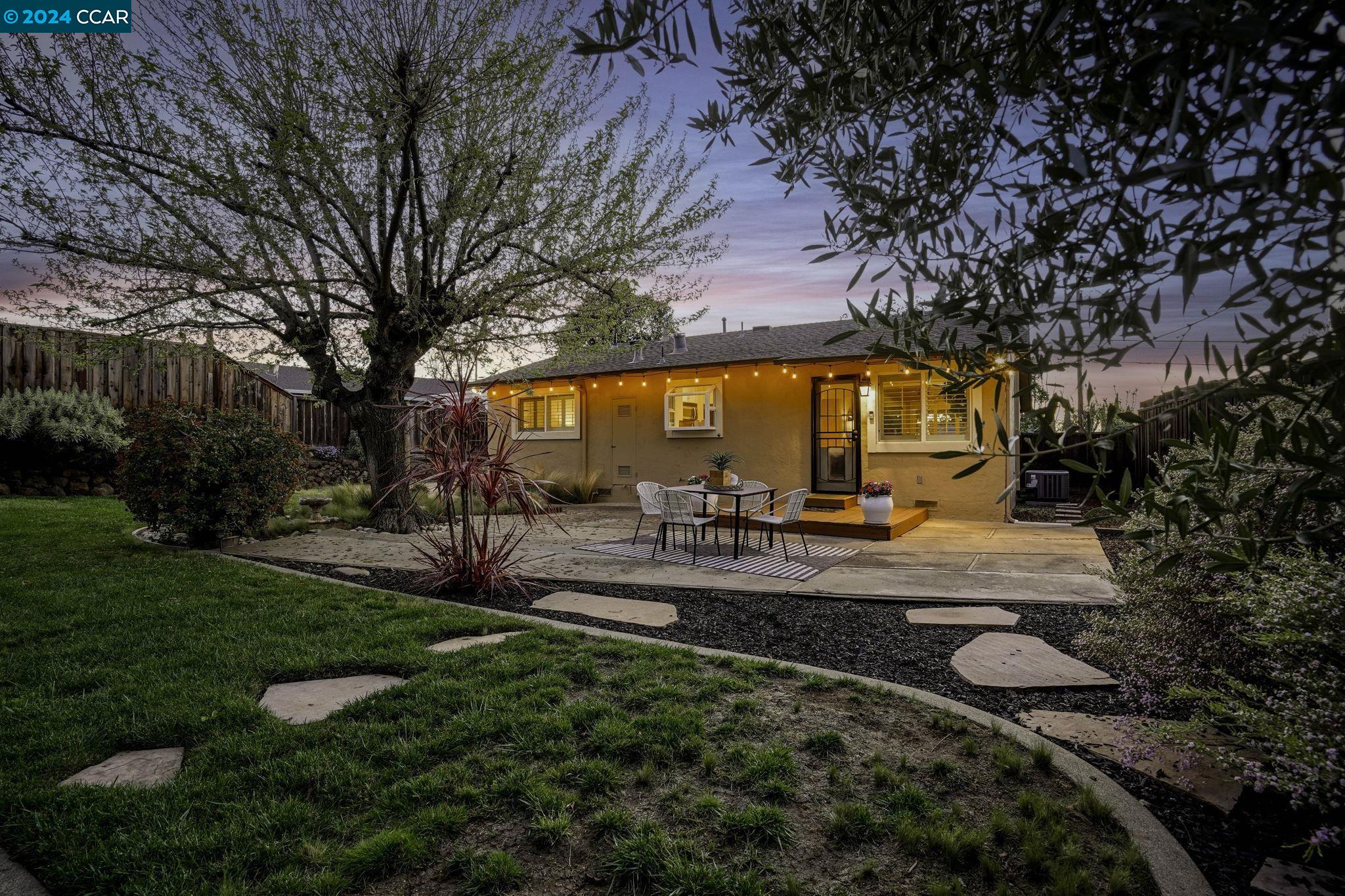 5557 Indiana Dr
